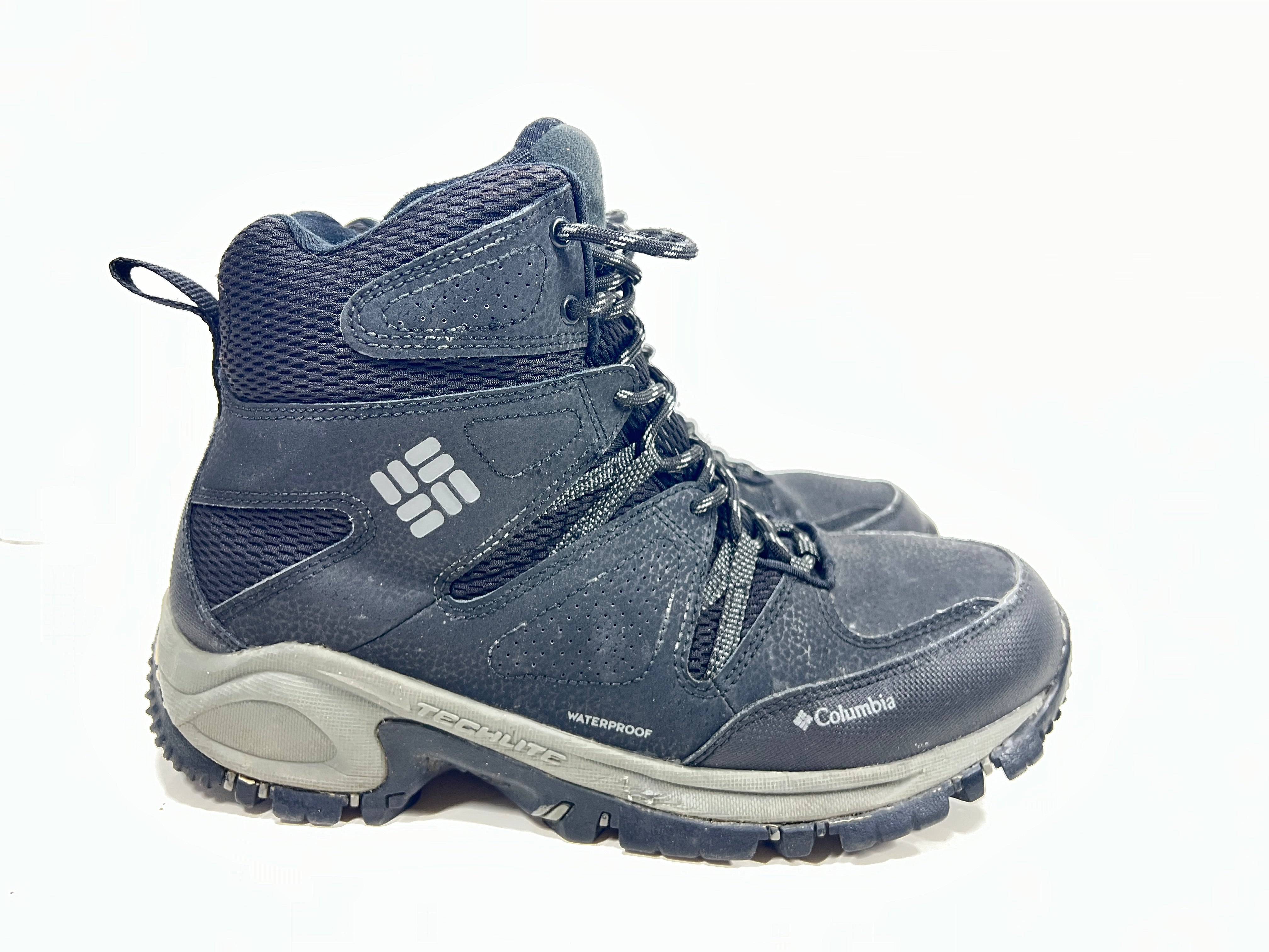 A pair of Columbia men's waterproof hiking boots with Techlite Omni-Grip technology
