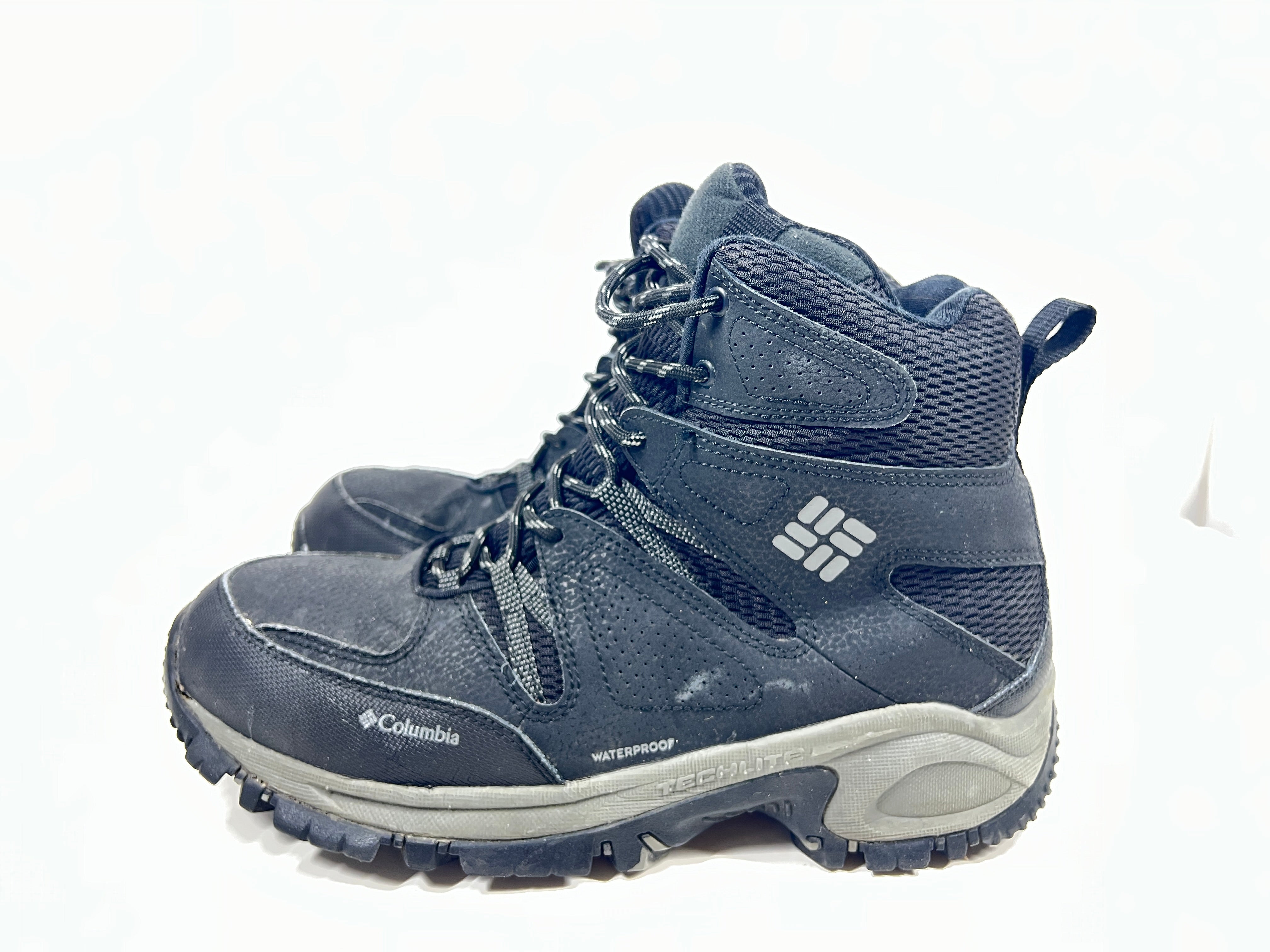 A pair of Columbia men's waterproof hiking boots with Techlite Omni-Grip technology