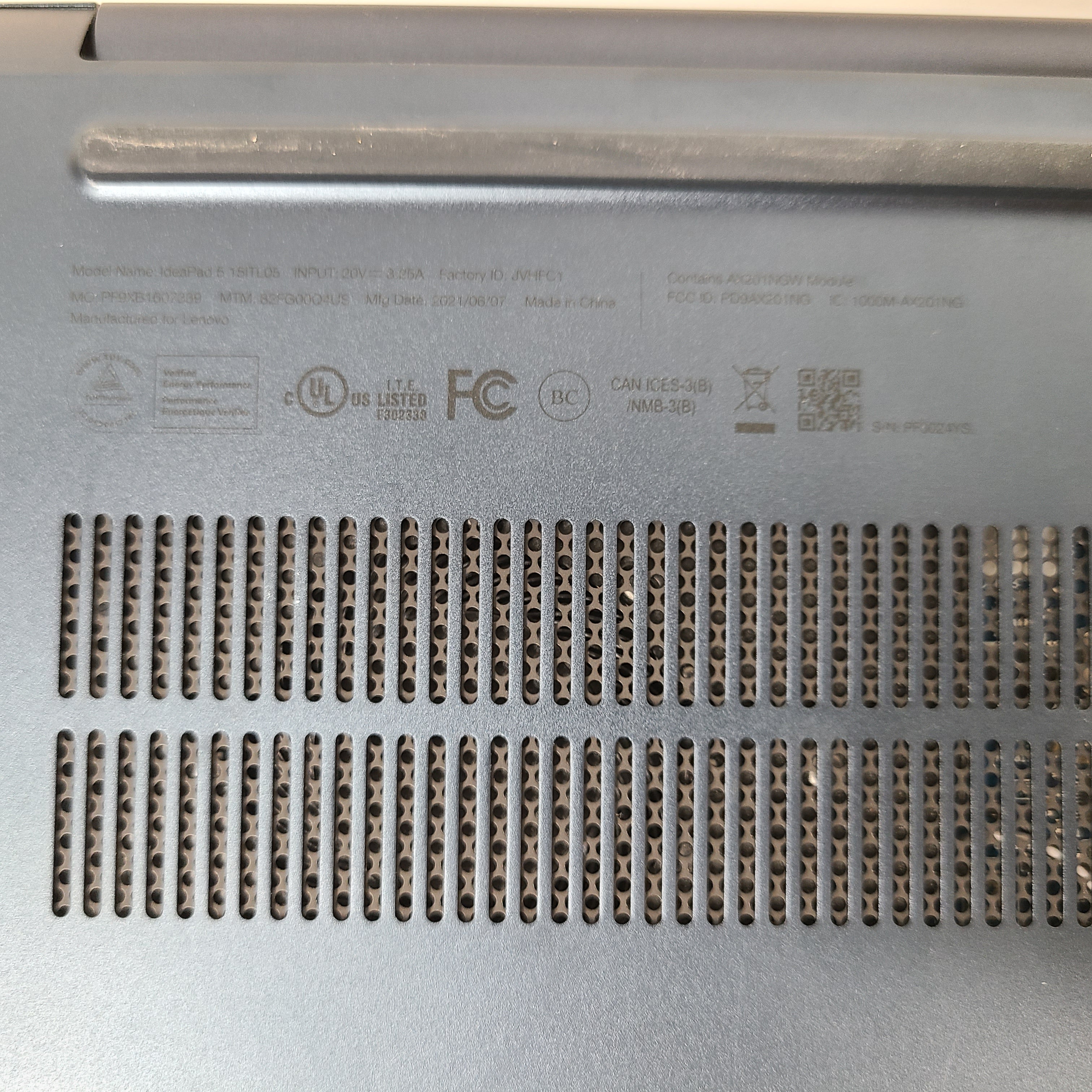 A powerful Lenovo IdeaPad 5 15ITL05 laptop with Intel Core i7 processor and 12GB RAM