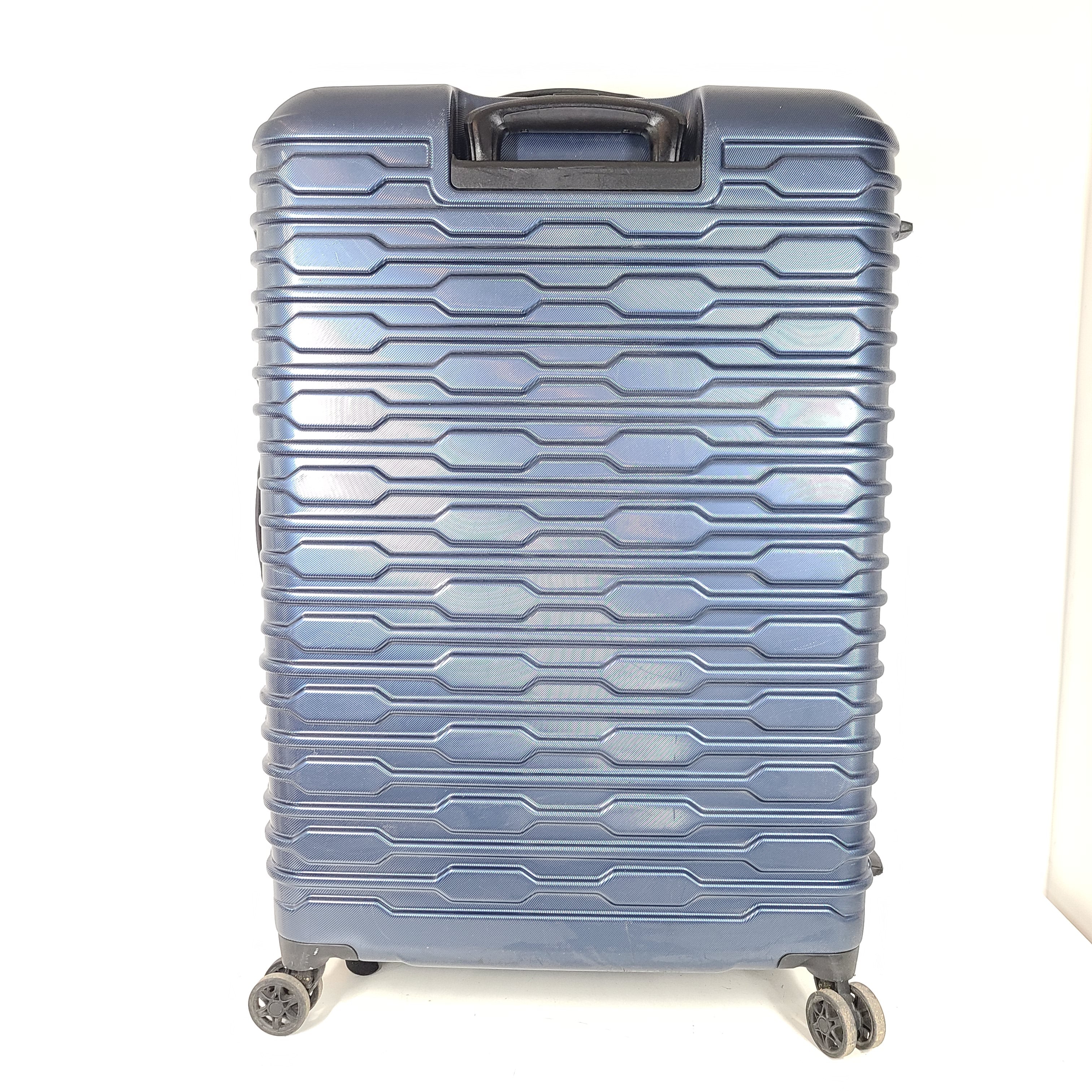 A stylish blue Samsonite spinner luggage