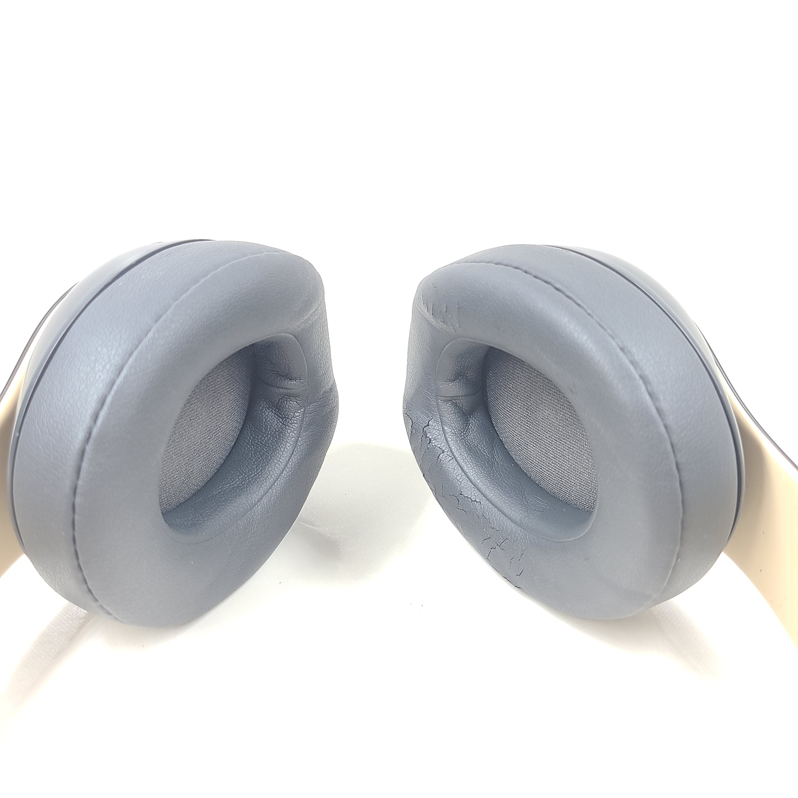 A pair of Beats Studio3 Wireless Over-Ear Headphones in Matte Black