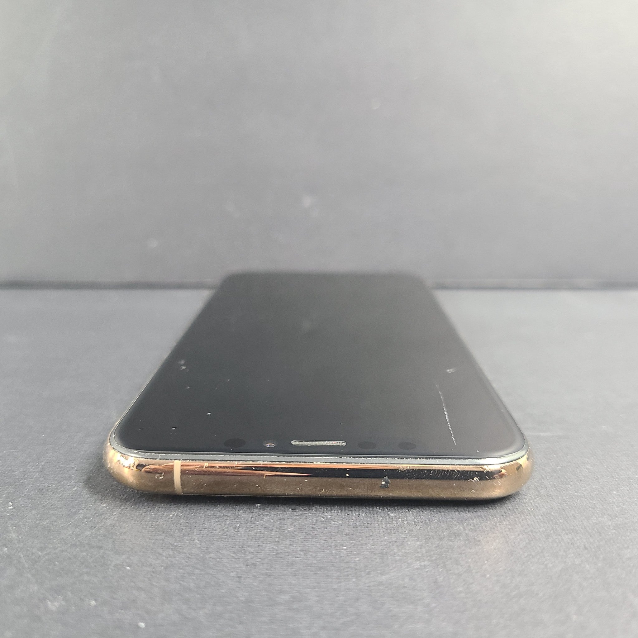Apple iPhone XS - 64GB - Gold (Unlocked) iOS Smartphone A1920 (CDMA + GSM)