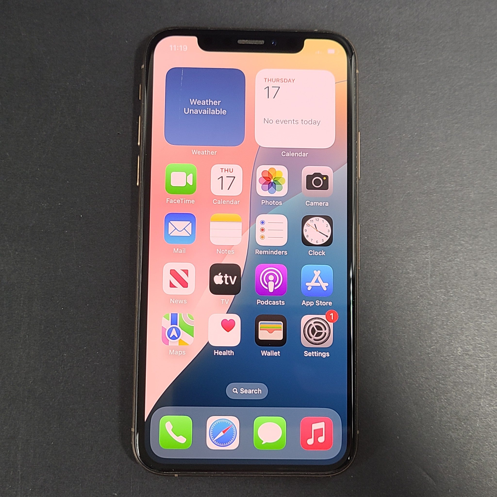 Apple iPhone XS - 64GB - Gold (Unlocked) iOS Smartphone A1920 (CDMA + GSM)