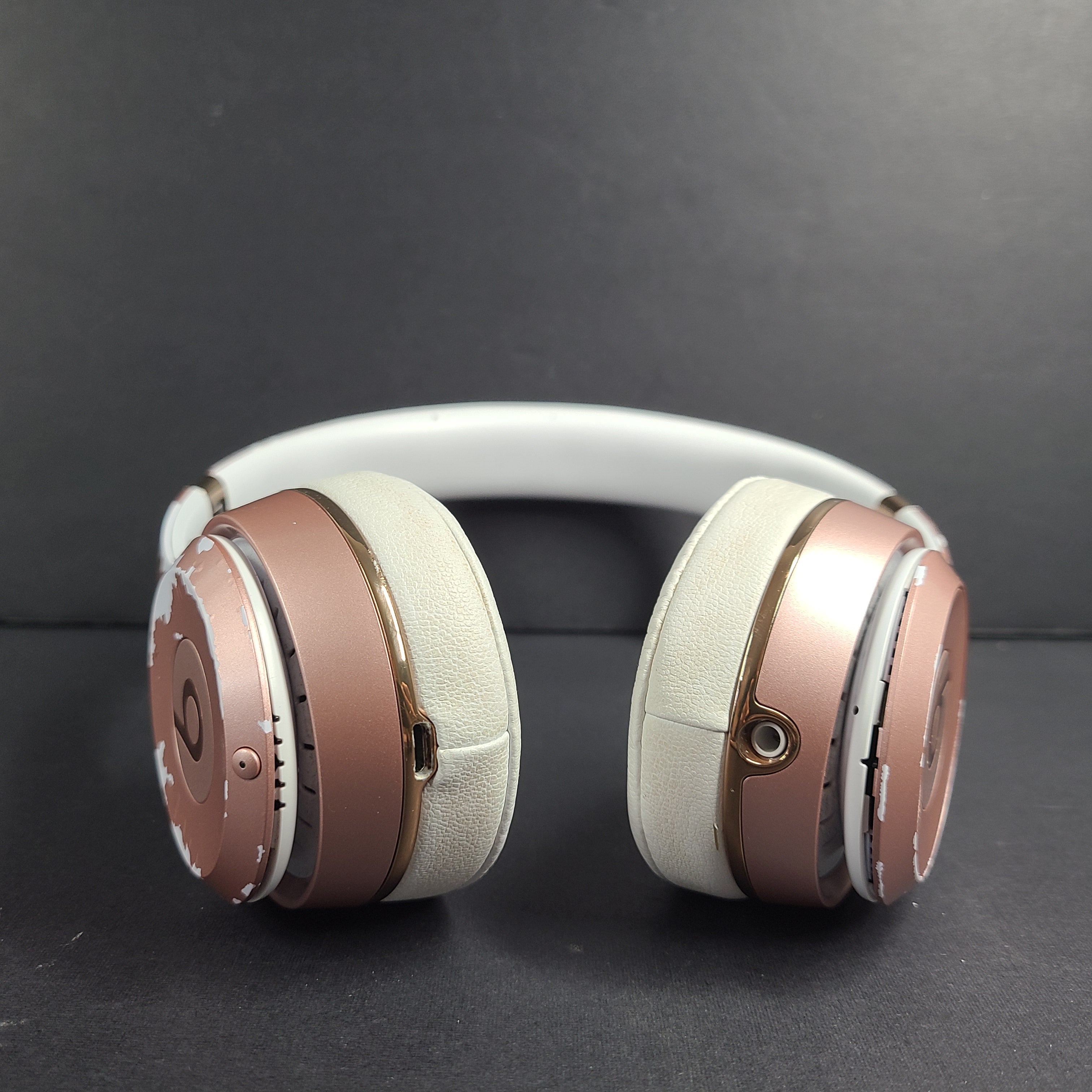 Stylish and premium rose gold Beats Solo3 Wireless On-Ear Headphones