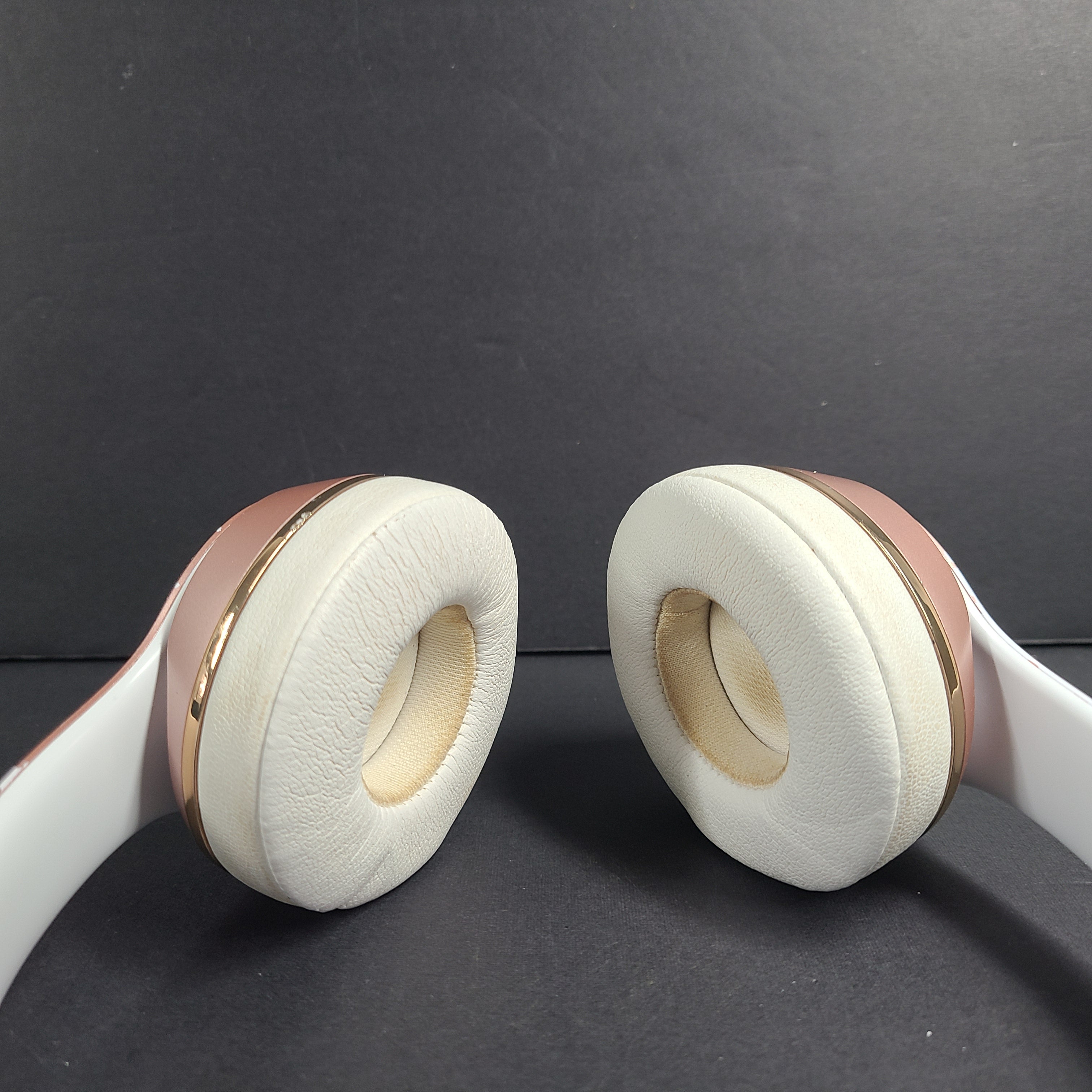 Stylish and premium rose gold Beats Solo3 Wireless On-Ear Headphones