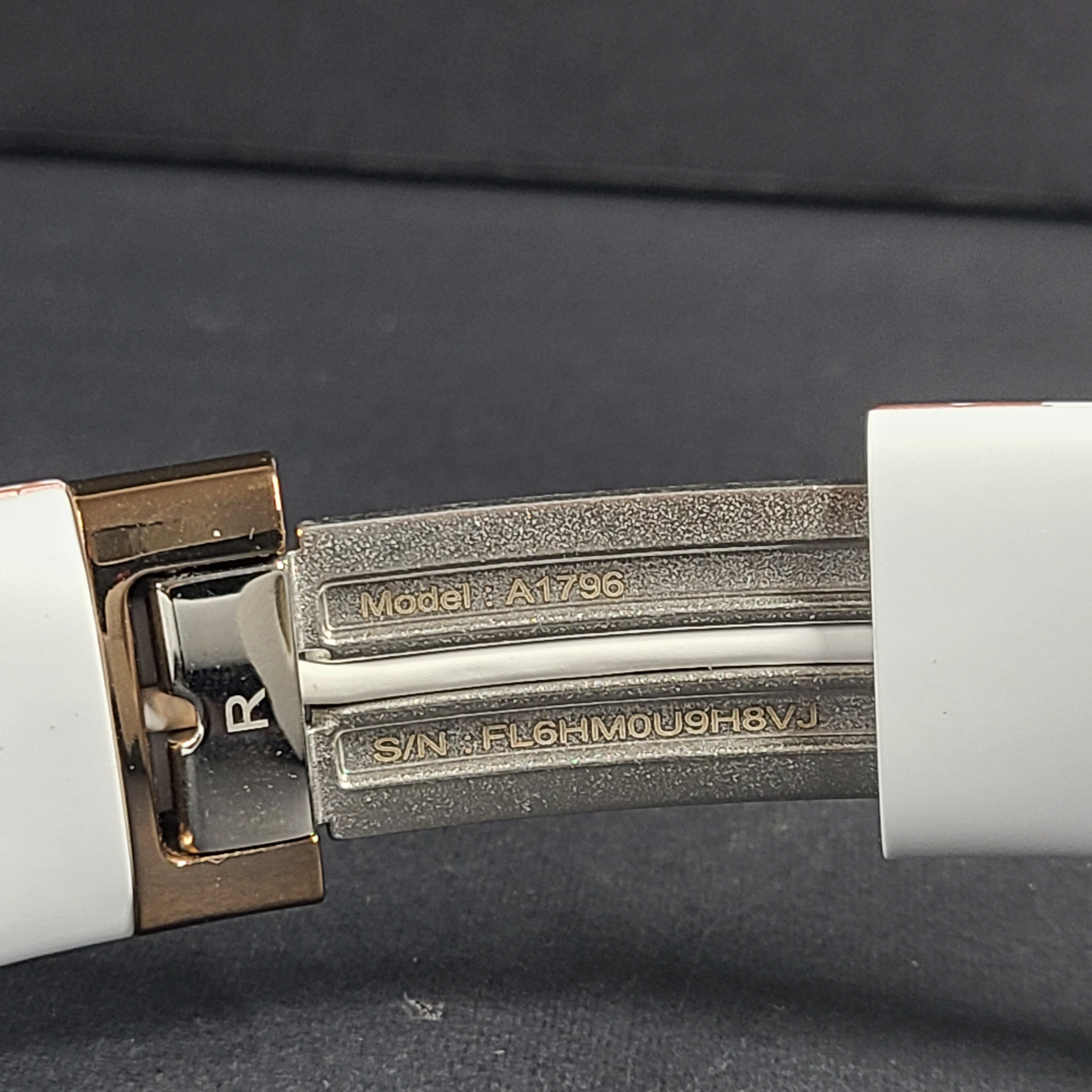 Stylish and premium rose gold Beats Solo3 Wireless On-Ear Headphones