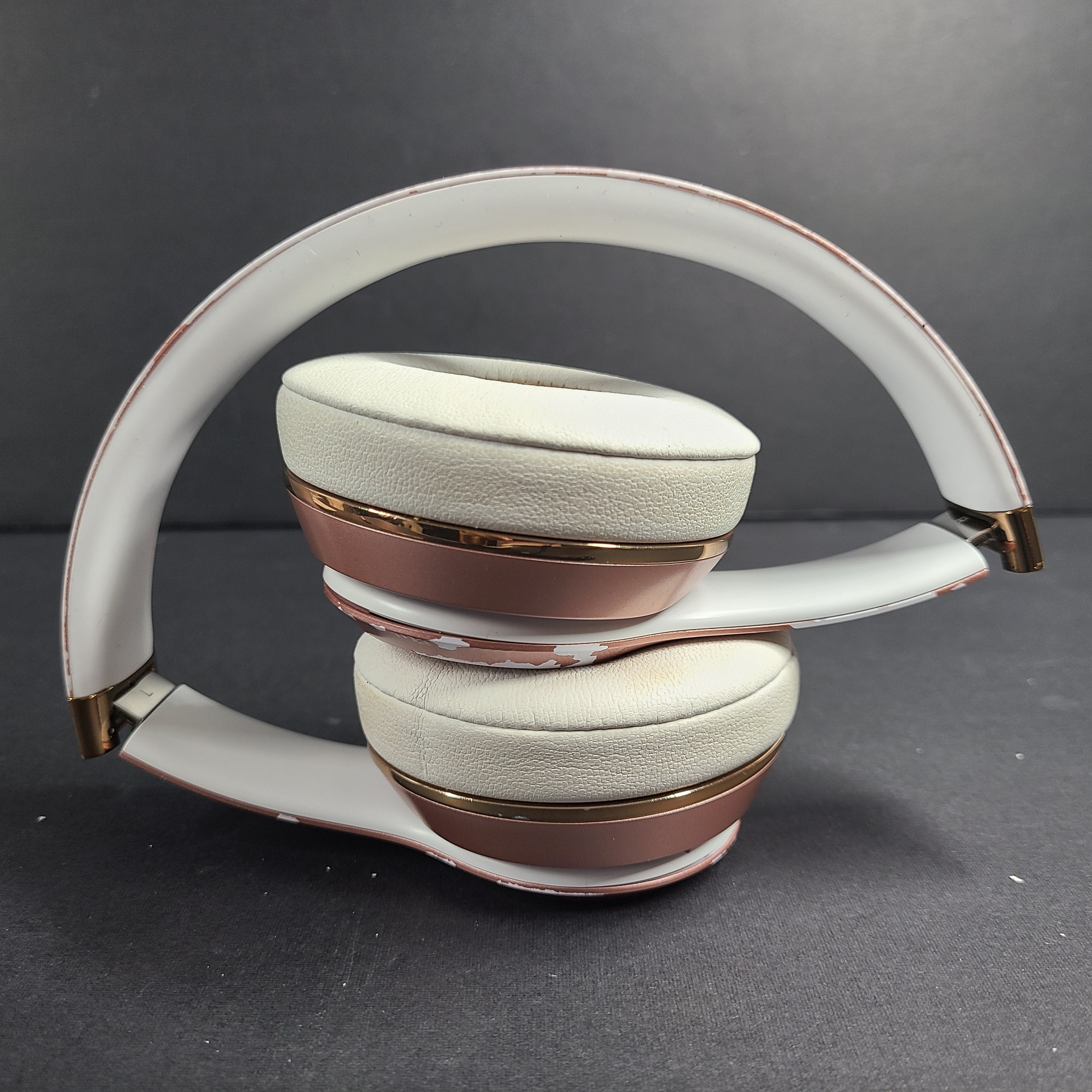 Stylish and premium rose gold Beats Solo3 Wireless On-Ear Headphones