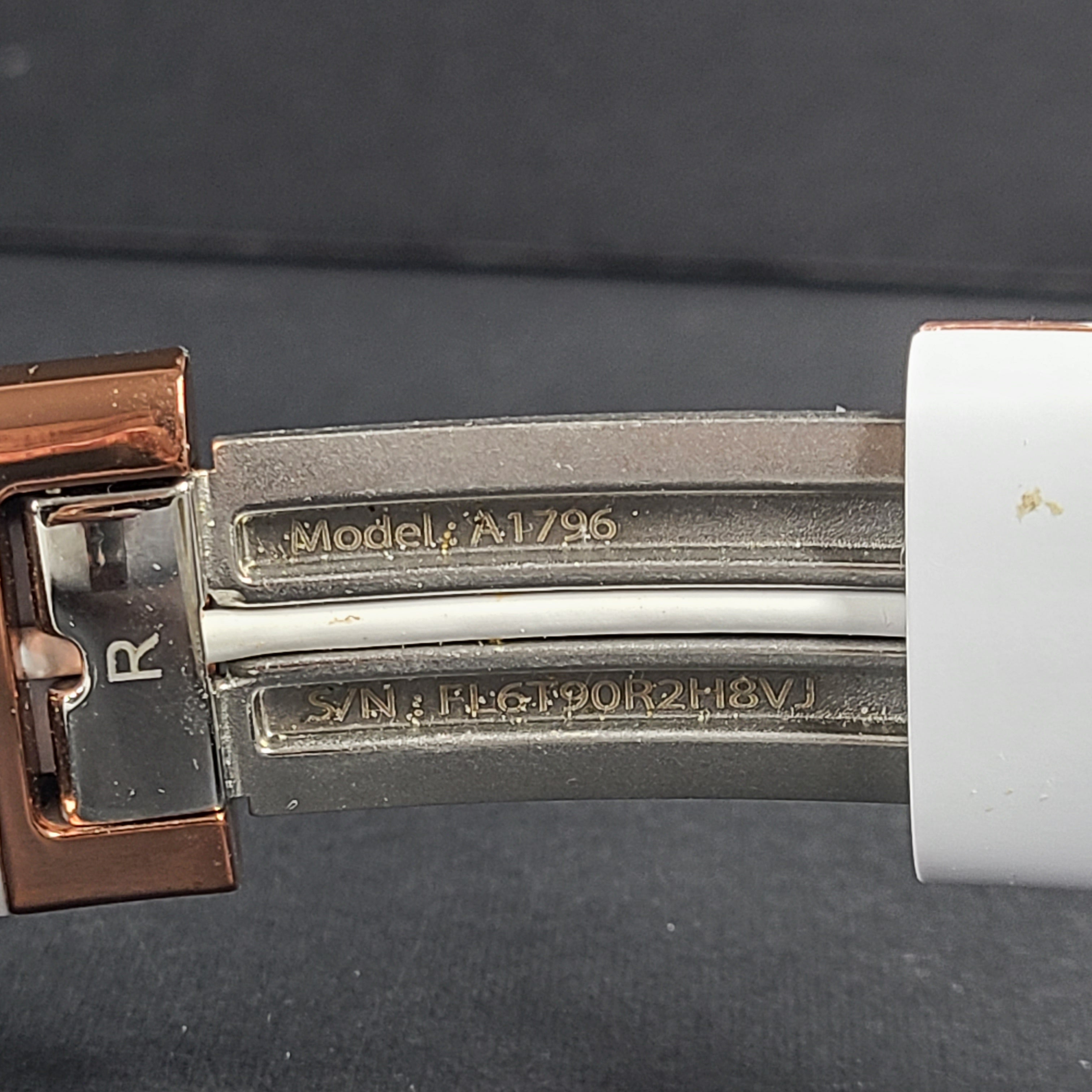 A stylish rose gold on-ear headphones by Beats Solo3 Wireless.