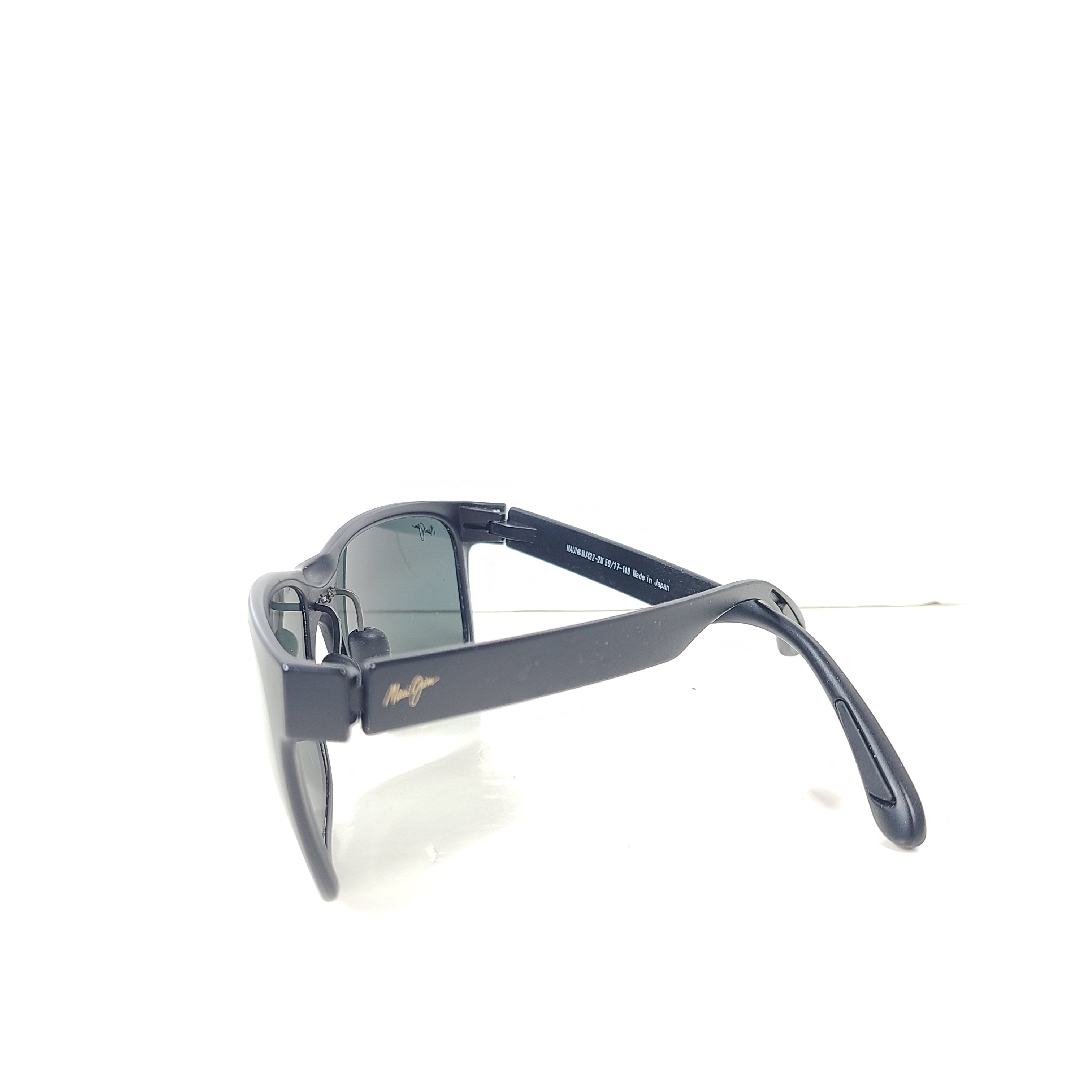 A pair of Maui Jim Red Sands Sunglasses in Matte Black