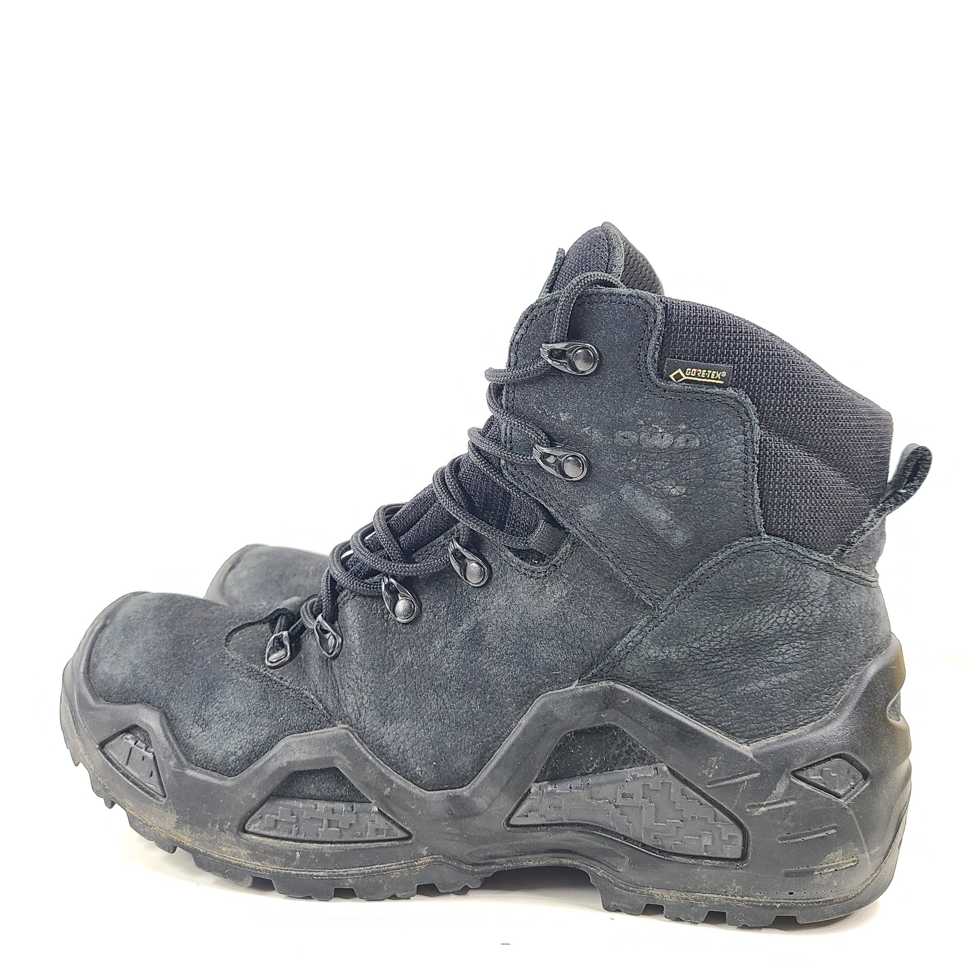 A pair of pre-owned Lowa Z6N GTX tactical boots in size UK 11 EU 46 US M 12