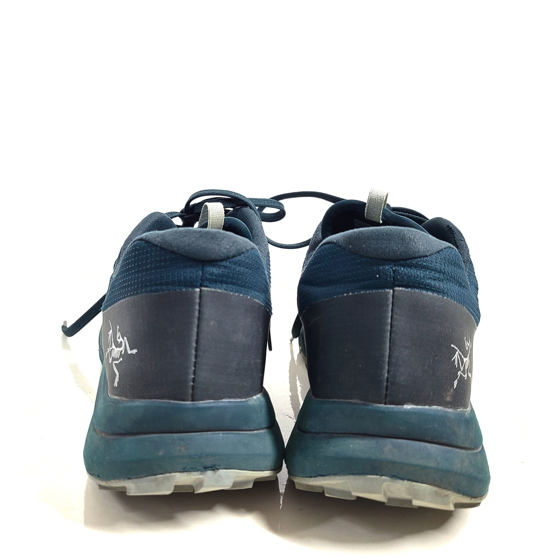 A pair of blue Arc'teryx men's running shoes in size 10.