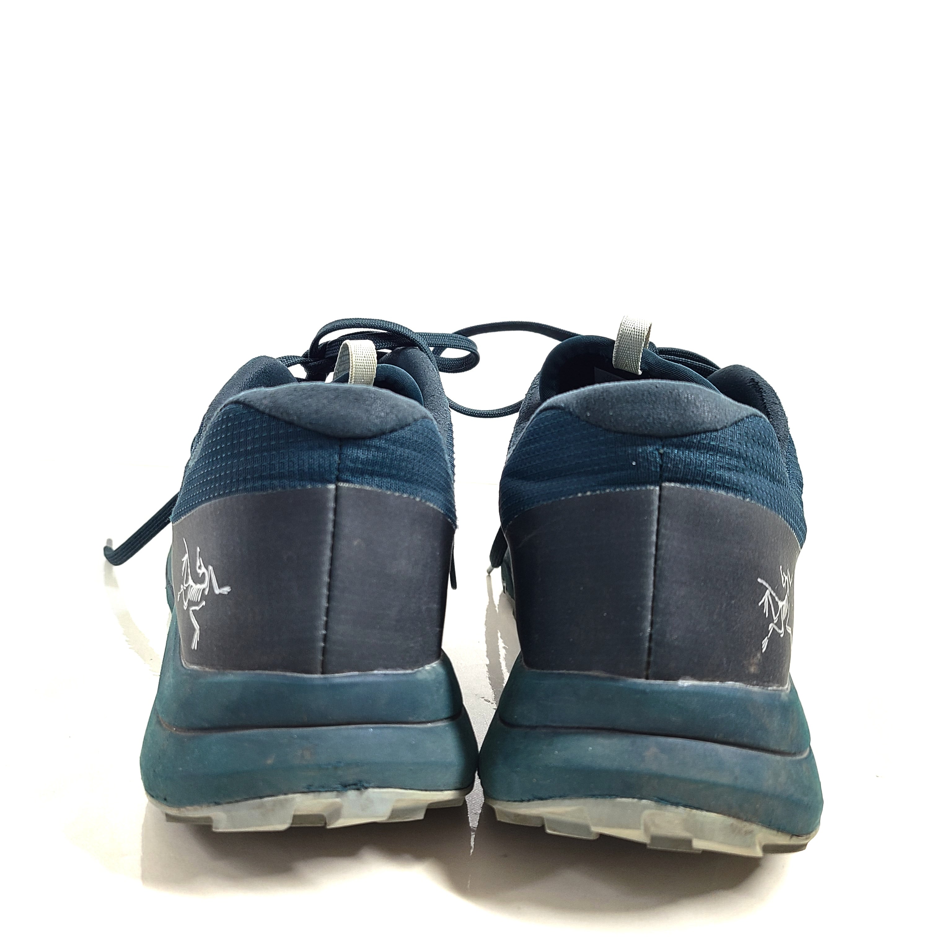 A pair of blue Arc'teryx men's running shoes in size 10.