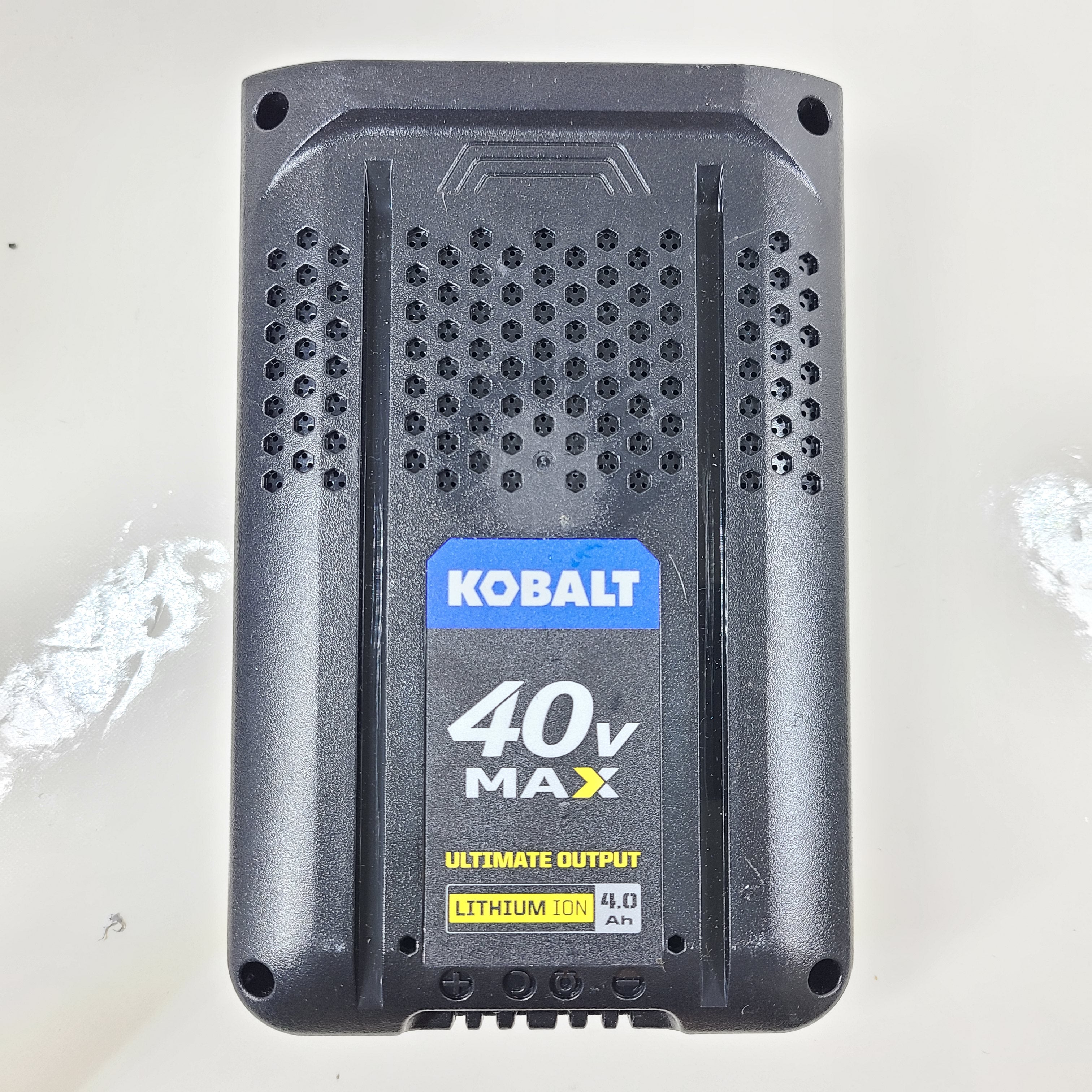 </strong> A Kobalt 40V Max Lithium-Ion Battery 4.0 Ah KB 440-03</p>