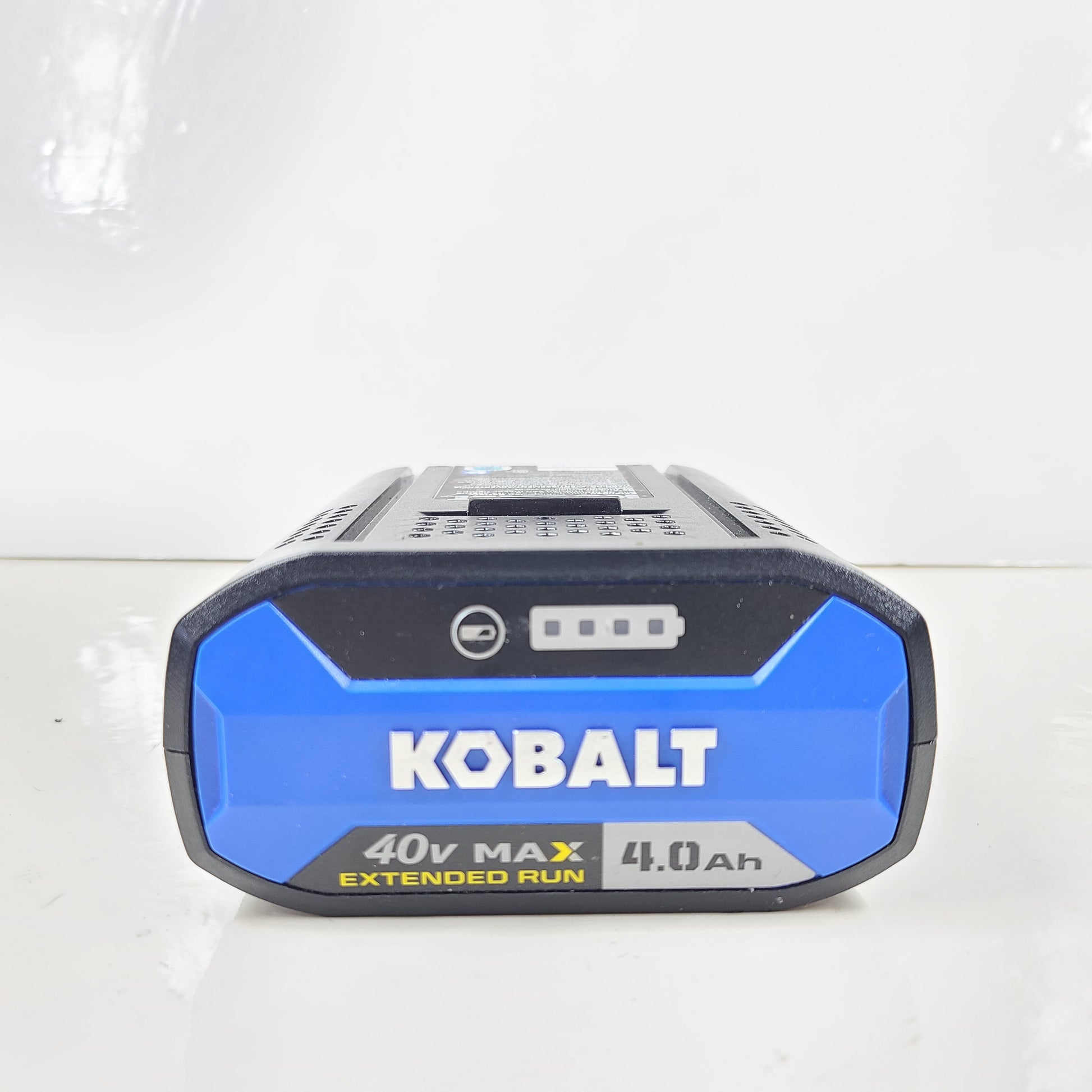 </strong> A Kobalt 40V Max Lithium-Ion Battery 4.0 Ah KB 440-03</p>