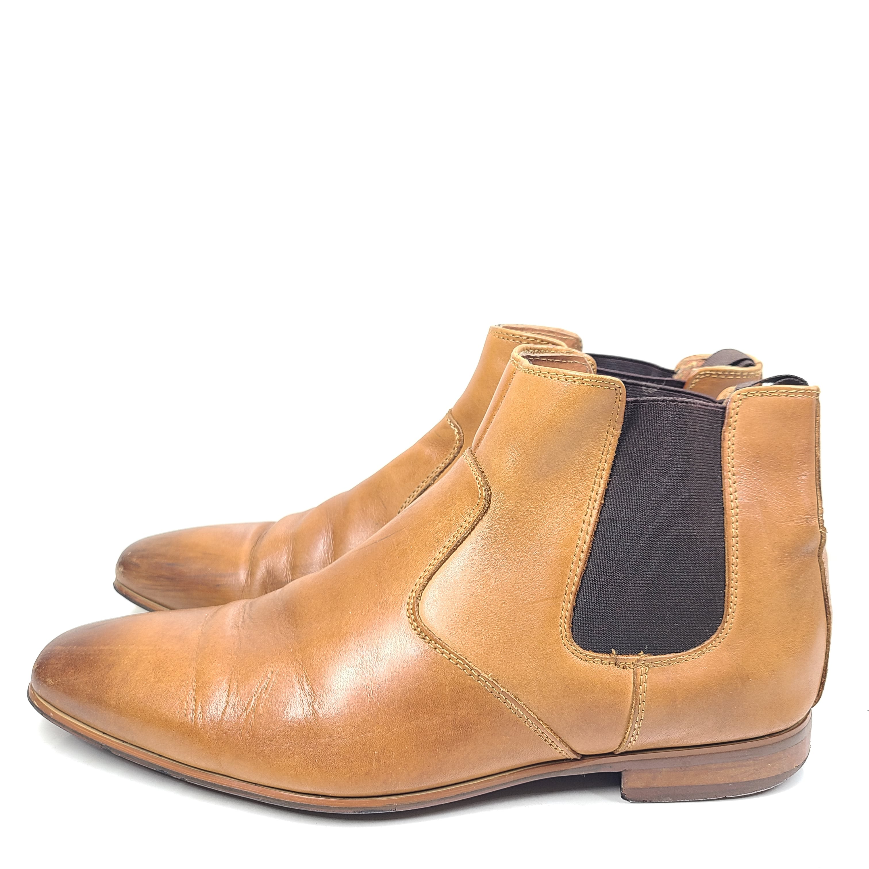 A pair of Blaq Melbourne Leather Chelsea Boots in black