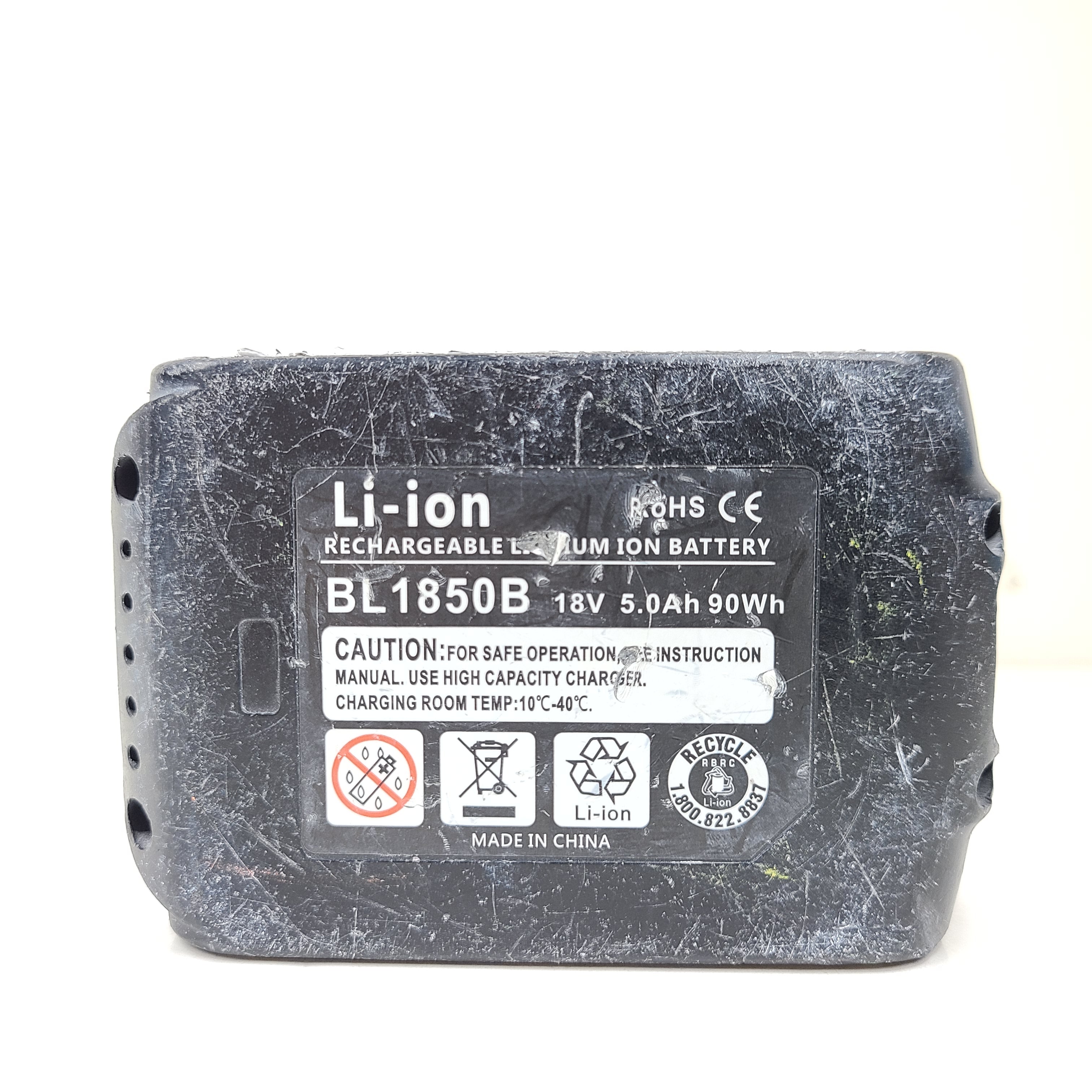A Makita BL1850B 18V 5.0Ah Li-ion Rechargeable Battery