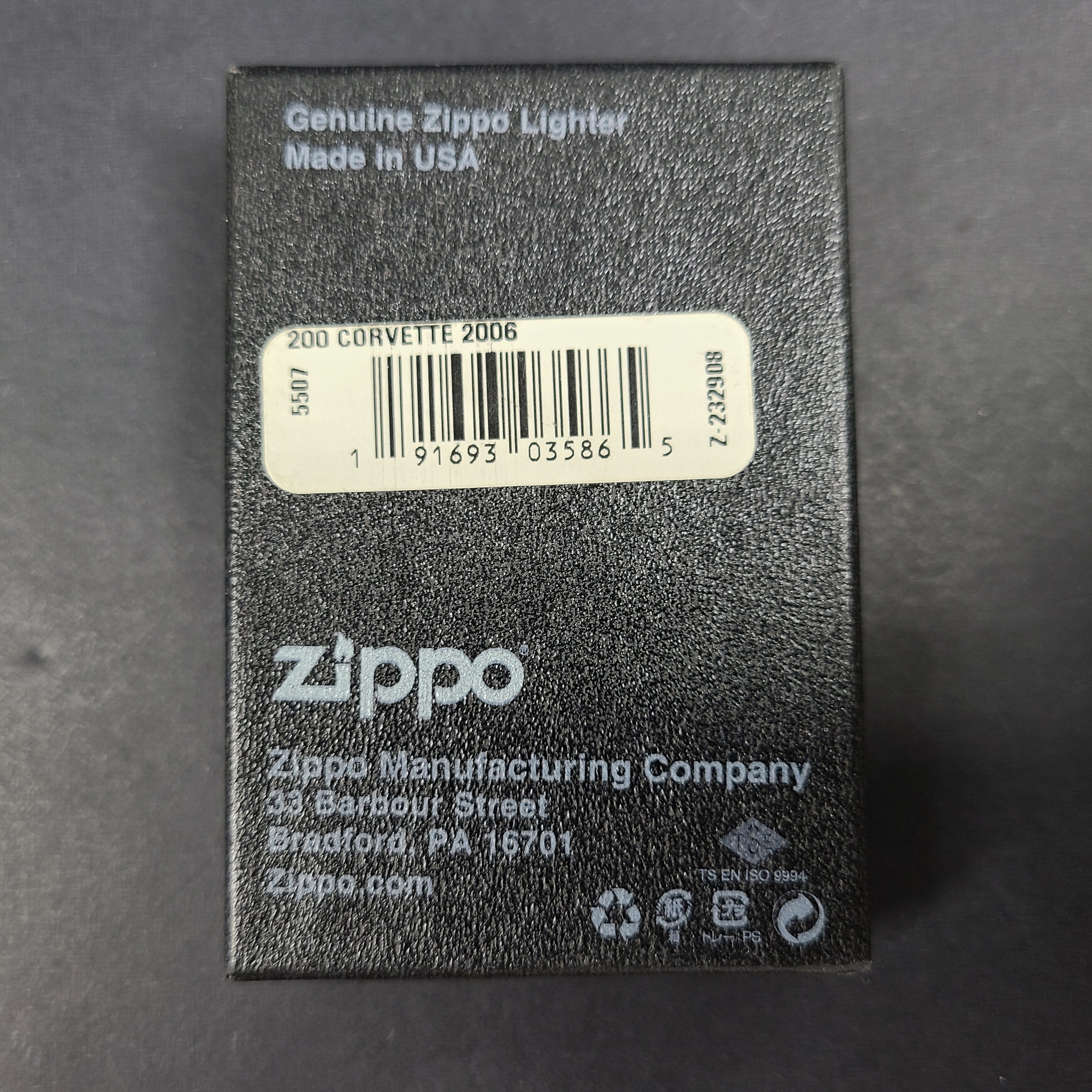 A Zippo Corvette 2006 Lighter Model 5507 in new condition.