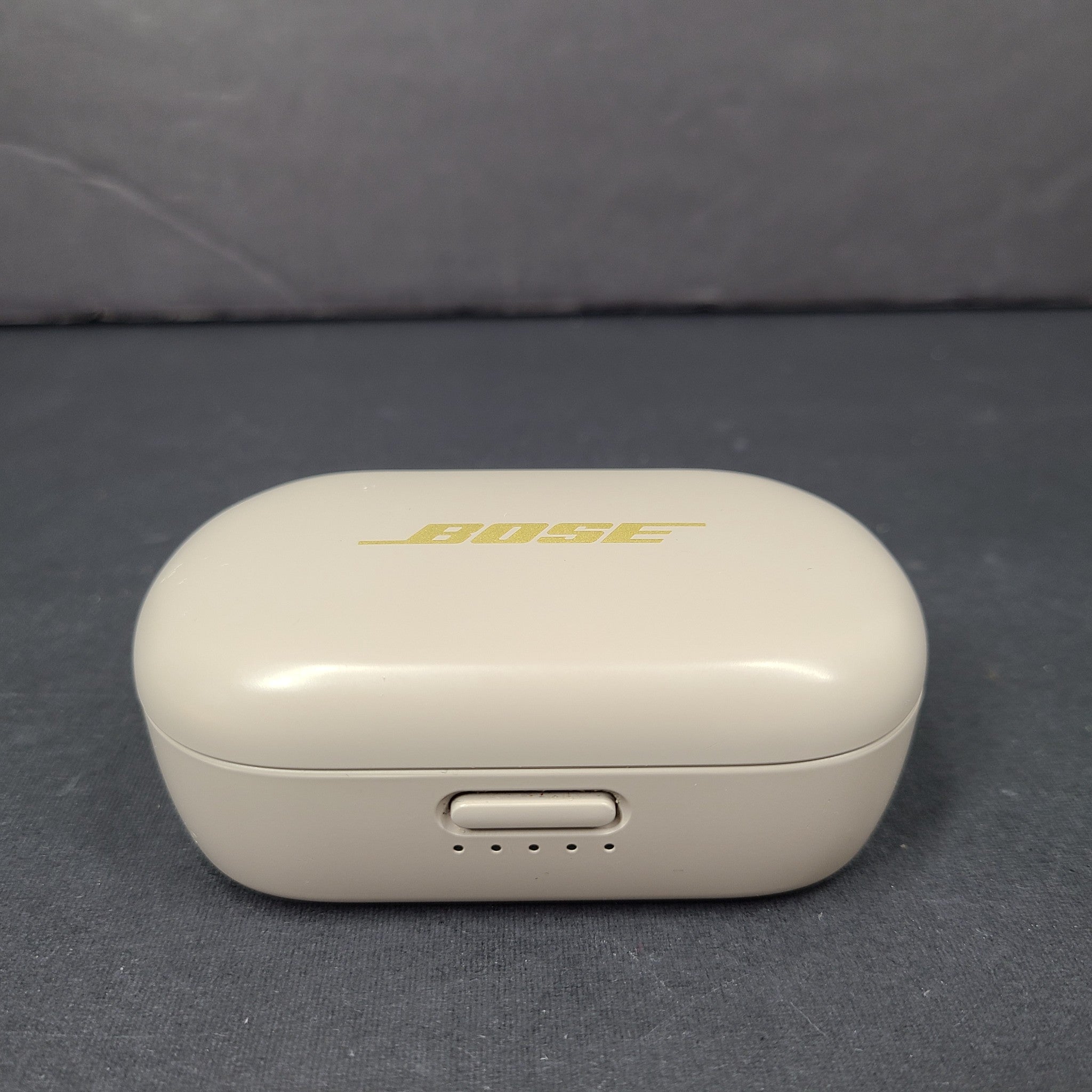 Bose QuietComfort Noise Cancelling True Wireless Earbuds w/ Case 429708 - Gray