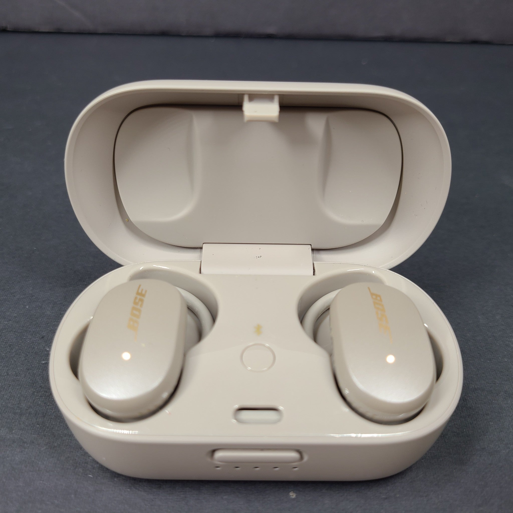 Bose QuietComfort Noise Cancelling True Wireless Earbuds w/ Case 429708 - Gray