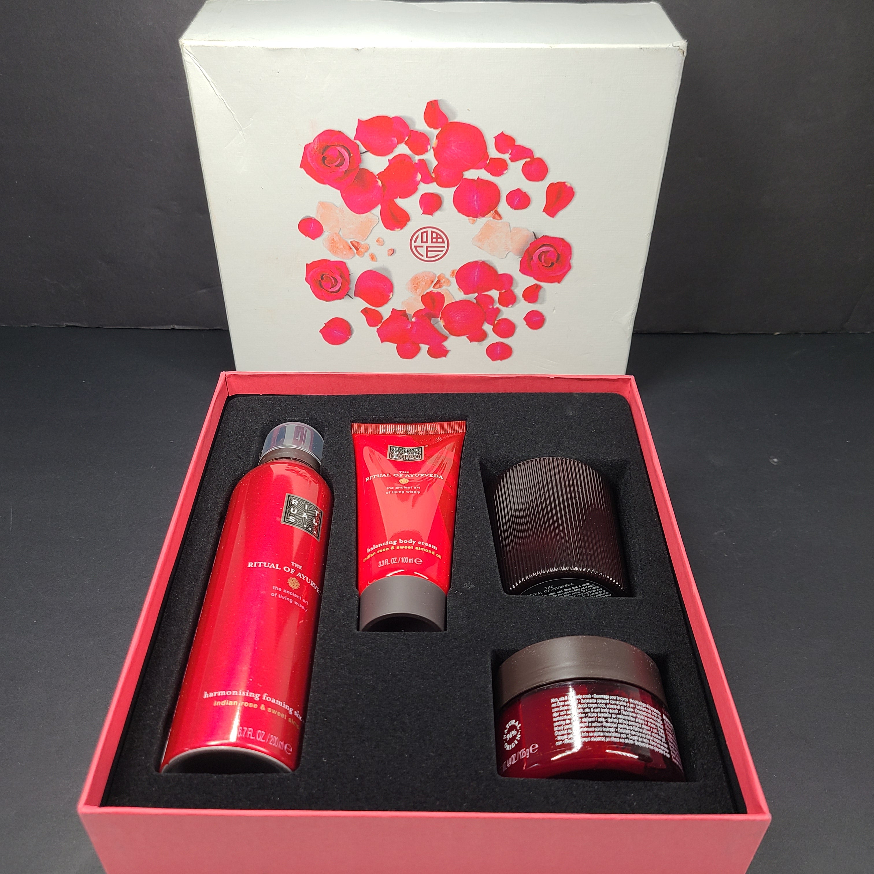 A luxurious 4-piece Rituals The Ritual of Ayurveda Gift Set.