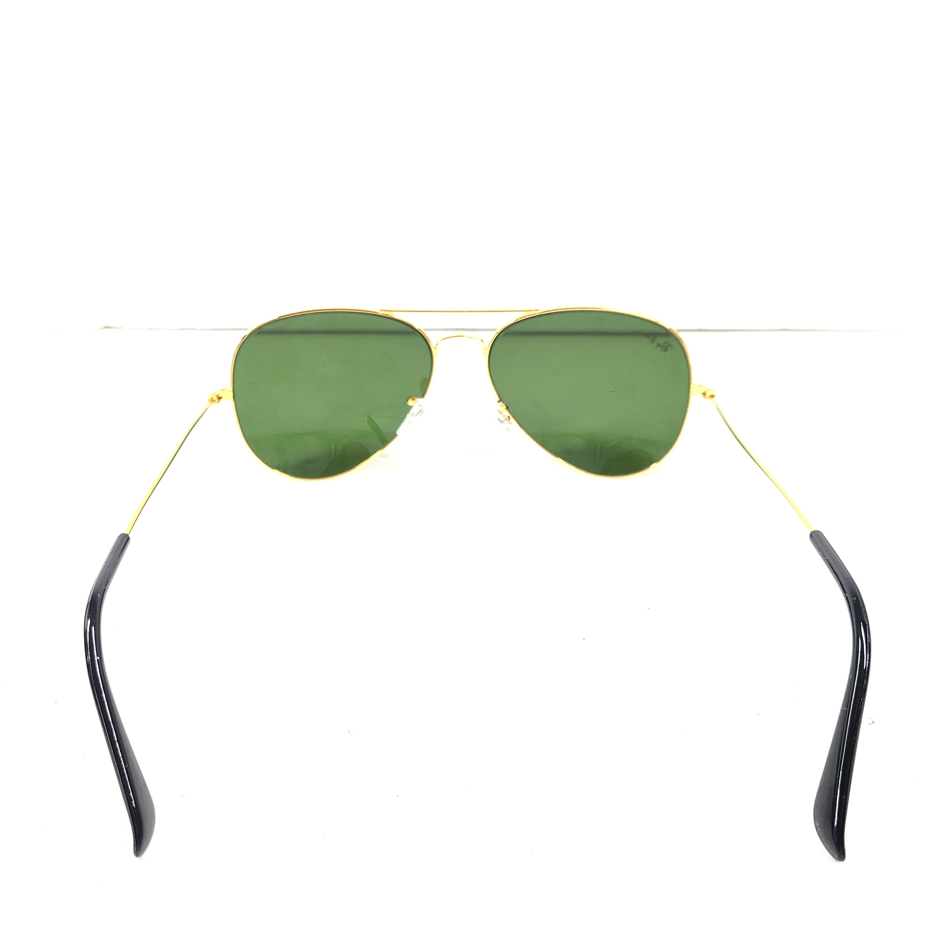 Classic Ray-Ban RB3026 Aviator Sunglasses in green lens and gold frame for men.