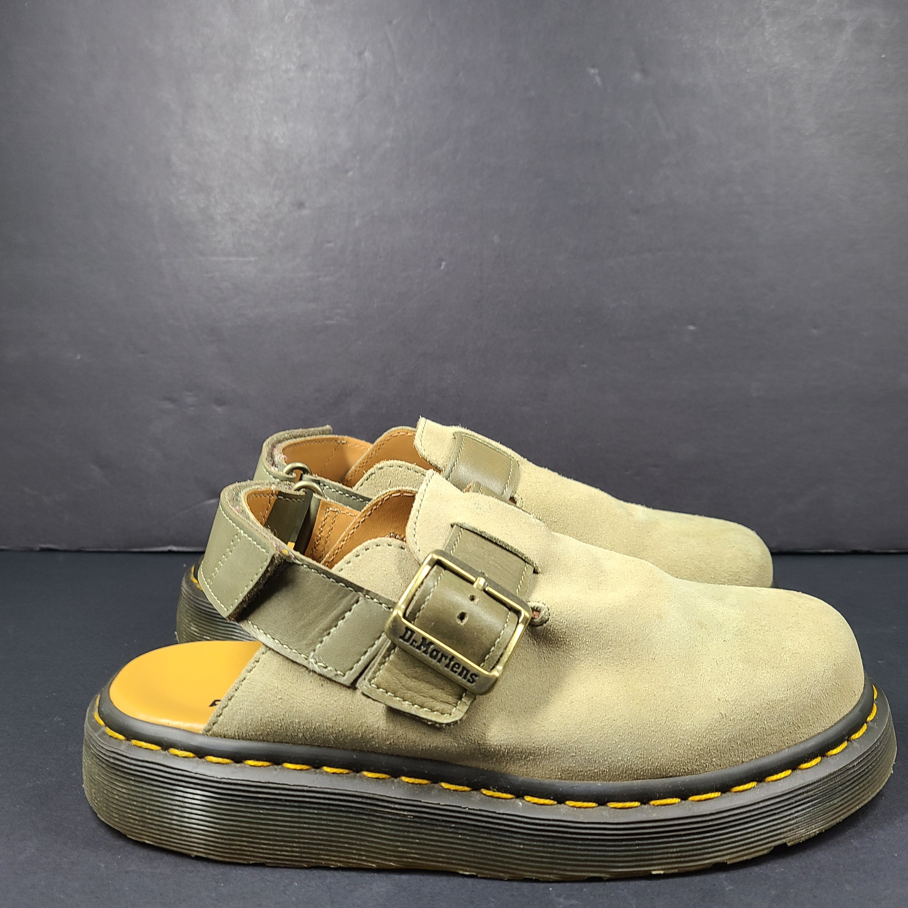 Beige Dr. Martens Jorge II sandals in UK 6 feature a durable sole and adjustable straps for everyday comfort.