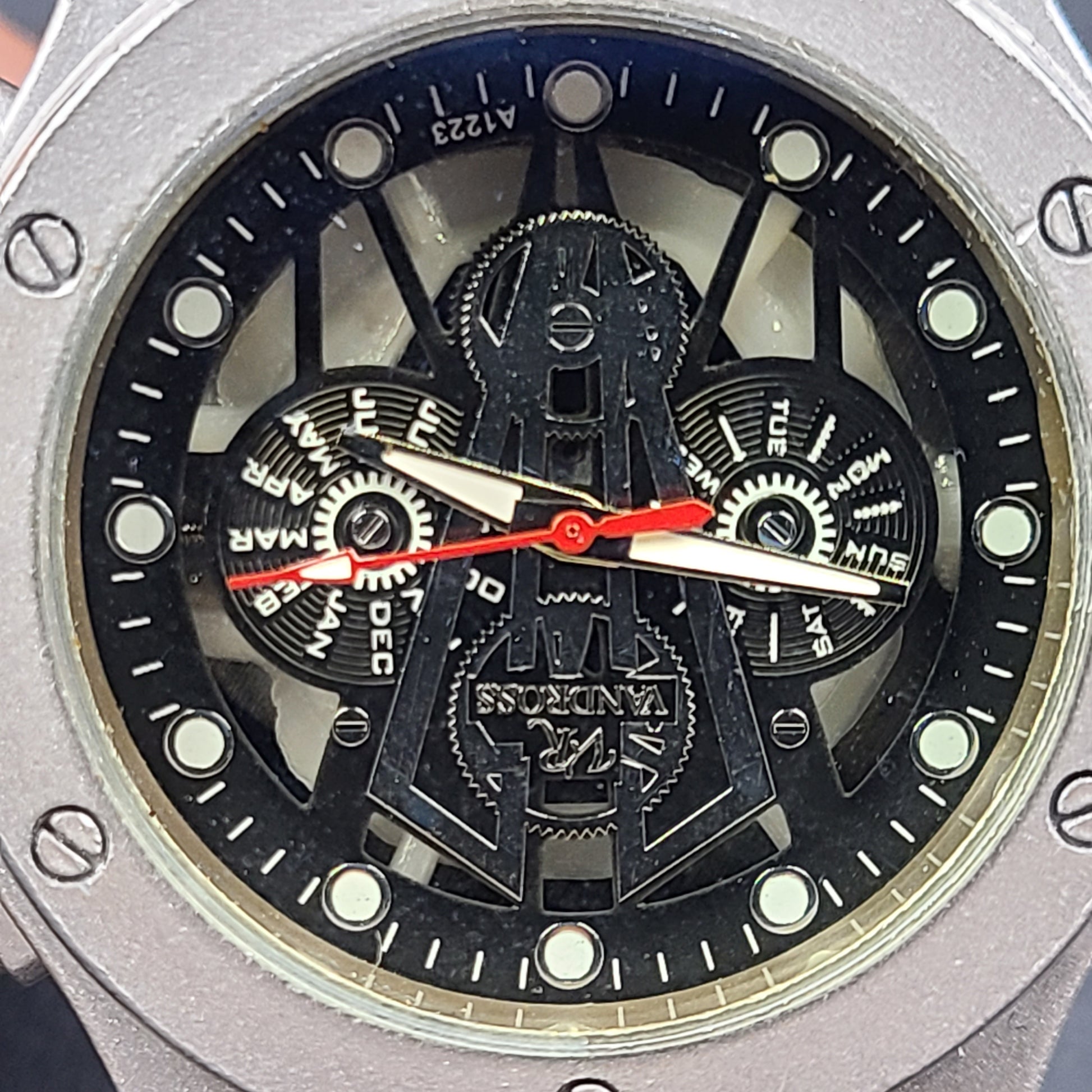 Vandross A1223 wristwatch features a stainless steel back with a silver and black finish for a versatile look.