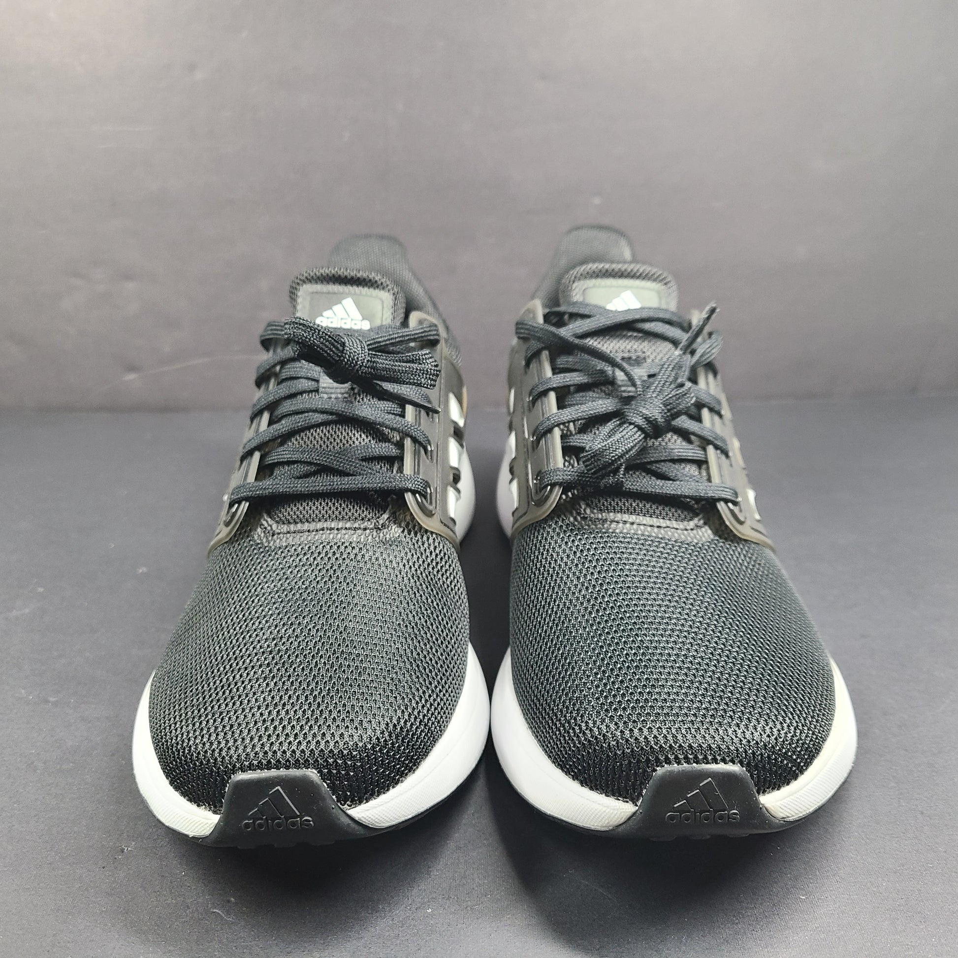 Black Adidas Cloudfoam Comfort men's sneakers in US size 11 with a low-profile athletic design.
