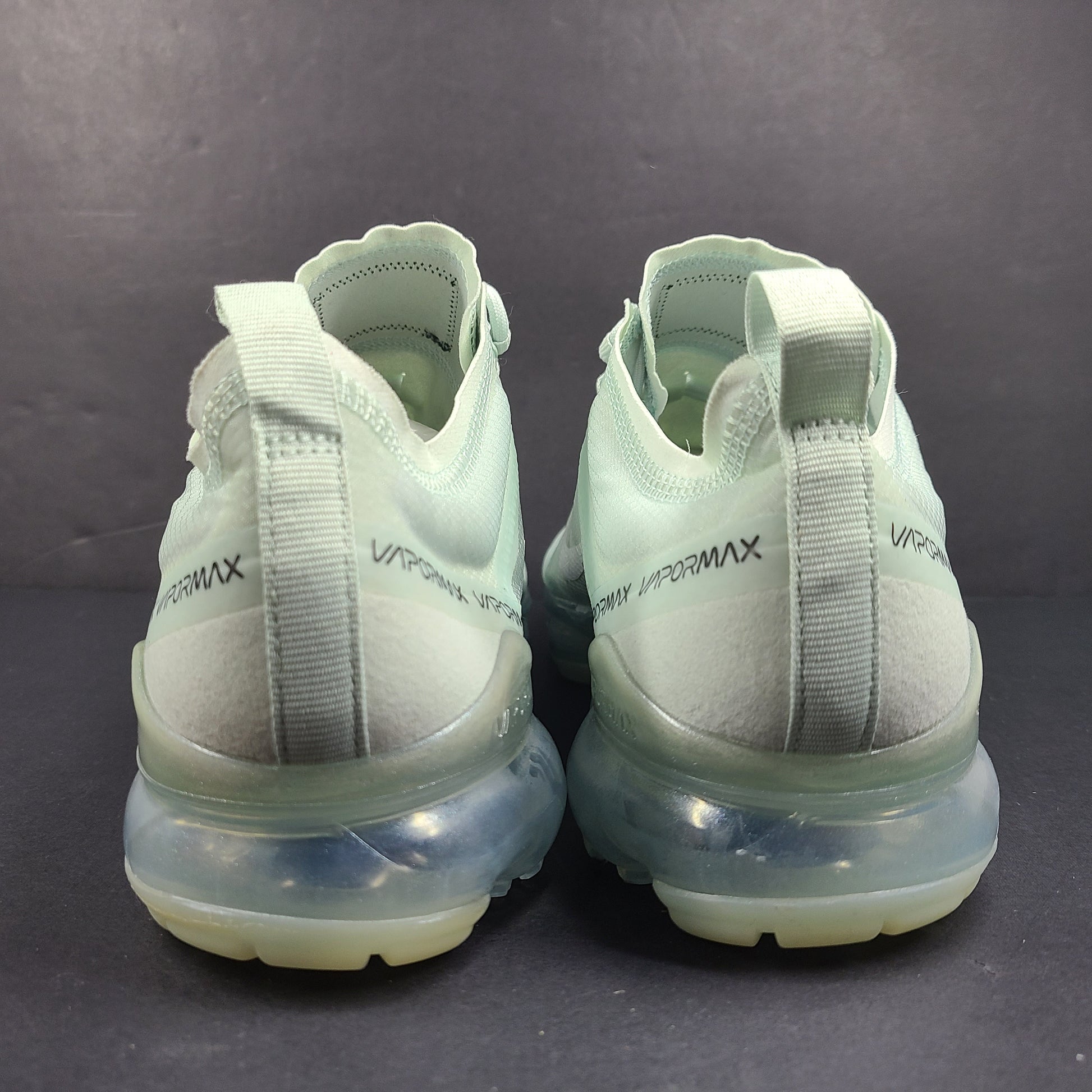 Nike Air VaporMax 2019 in mint green, US 9.5, model AR6631-005 for men.
