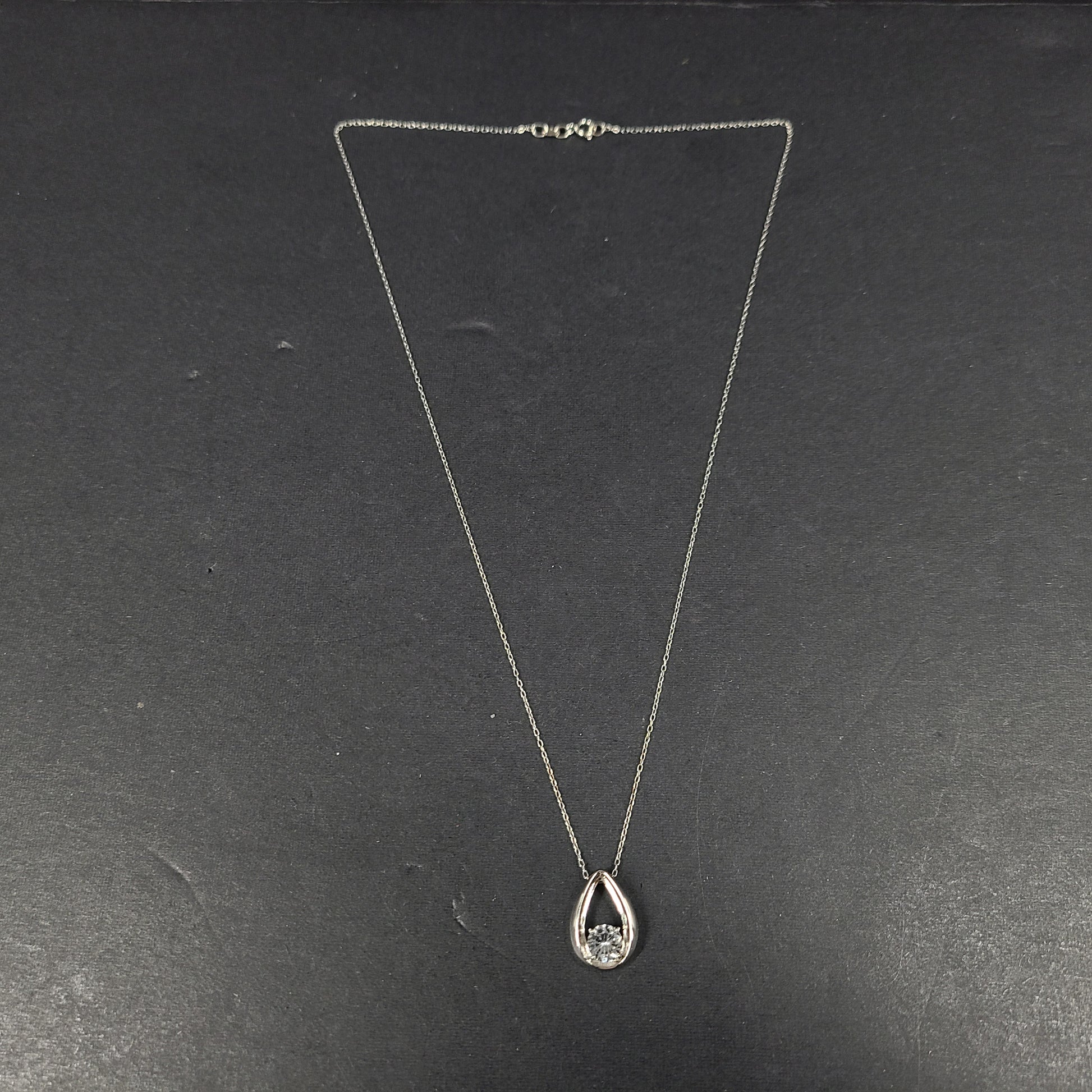 925 sterling silver teardrop pendant necklace with Italian-marked chain.
