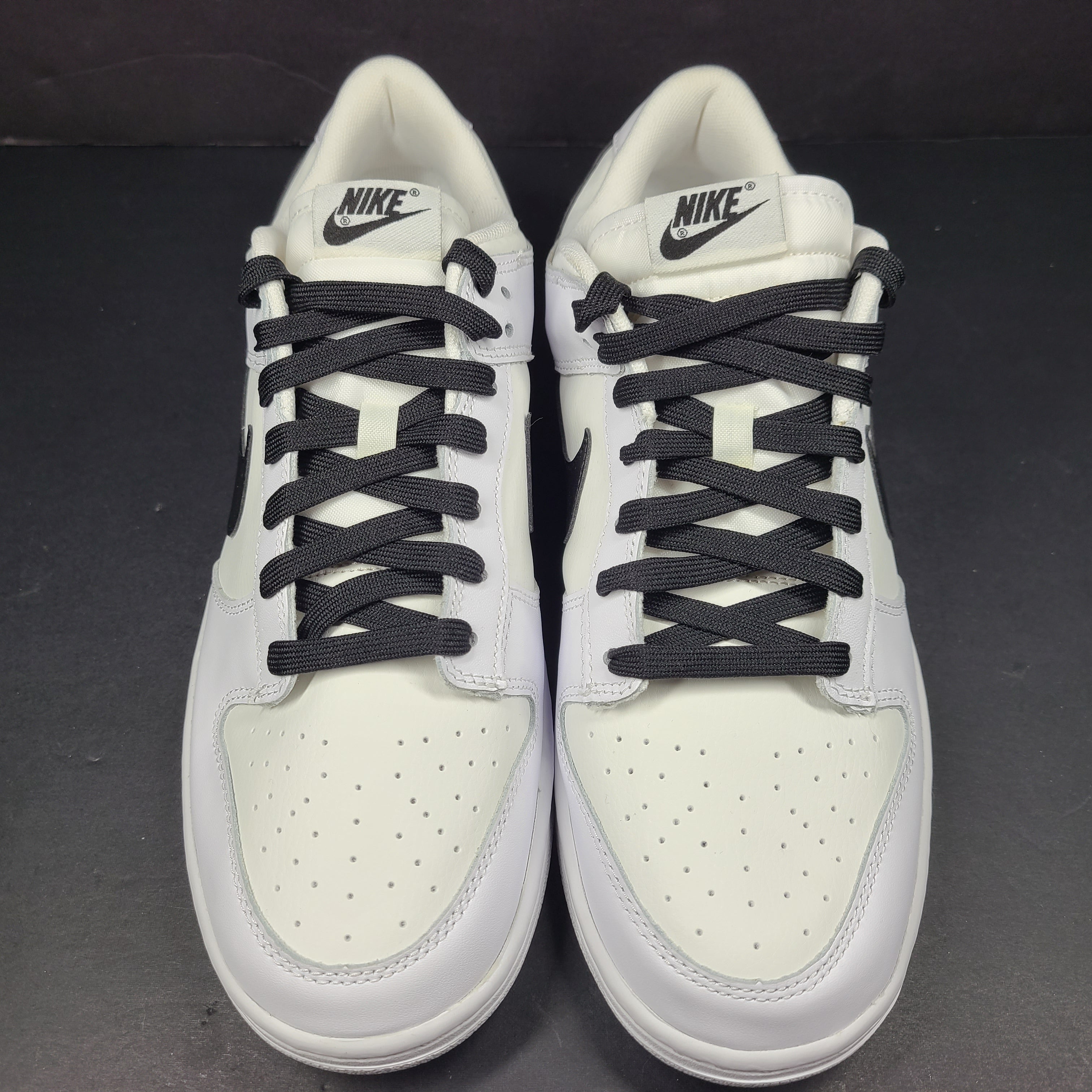 Nike Dunk Low Reverse Panda white/black, US 10.5, model DJ6188-101, made in Vietnam.