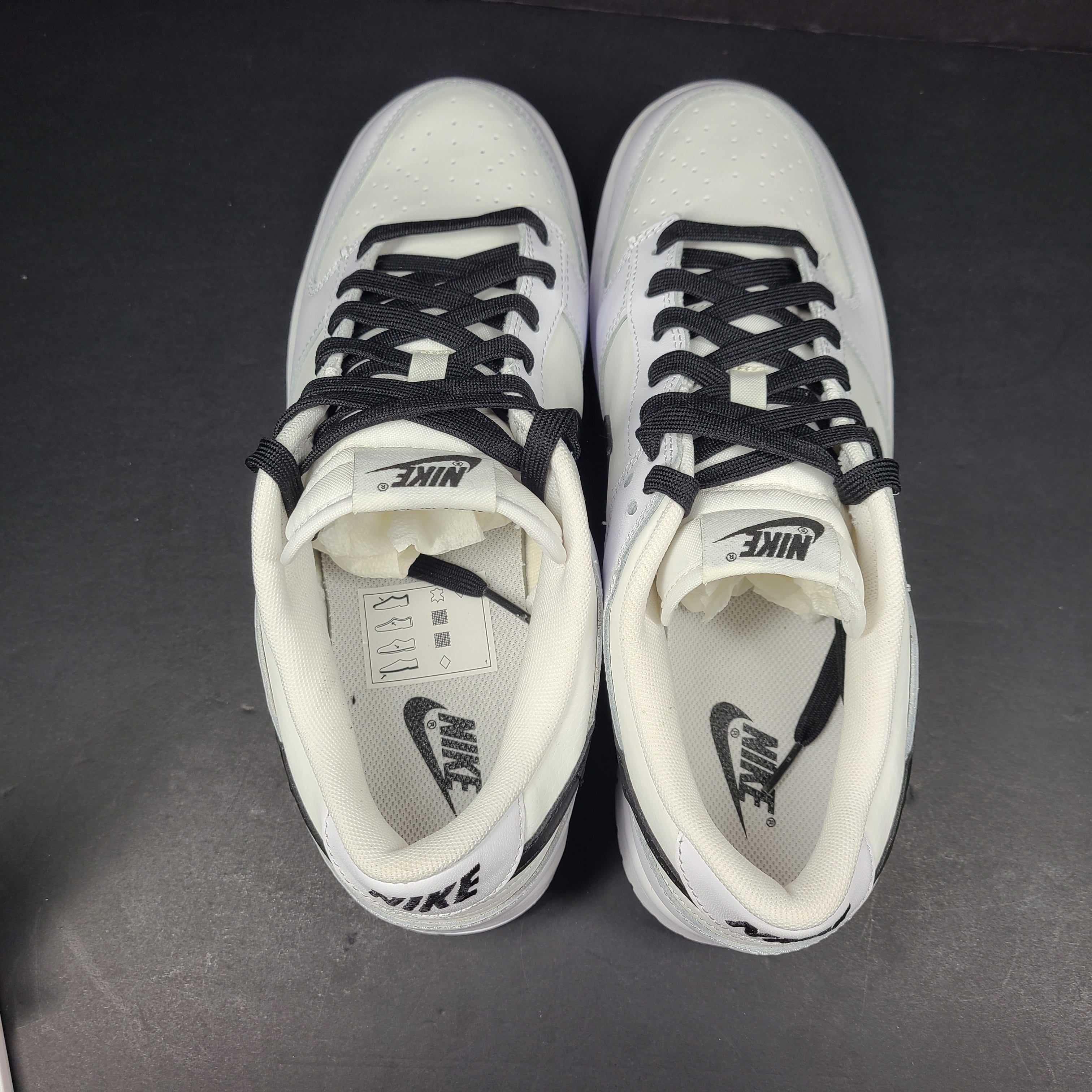 Nike Dunk Low Reverse Panda white/black, US 10.5, model DJ6188-101, made in Vietnam.