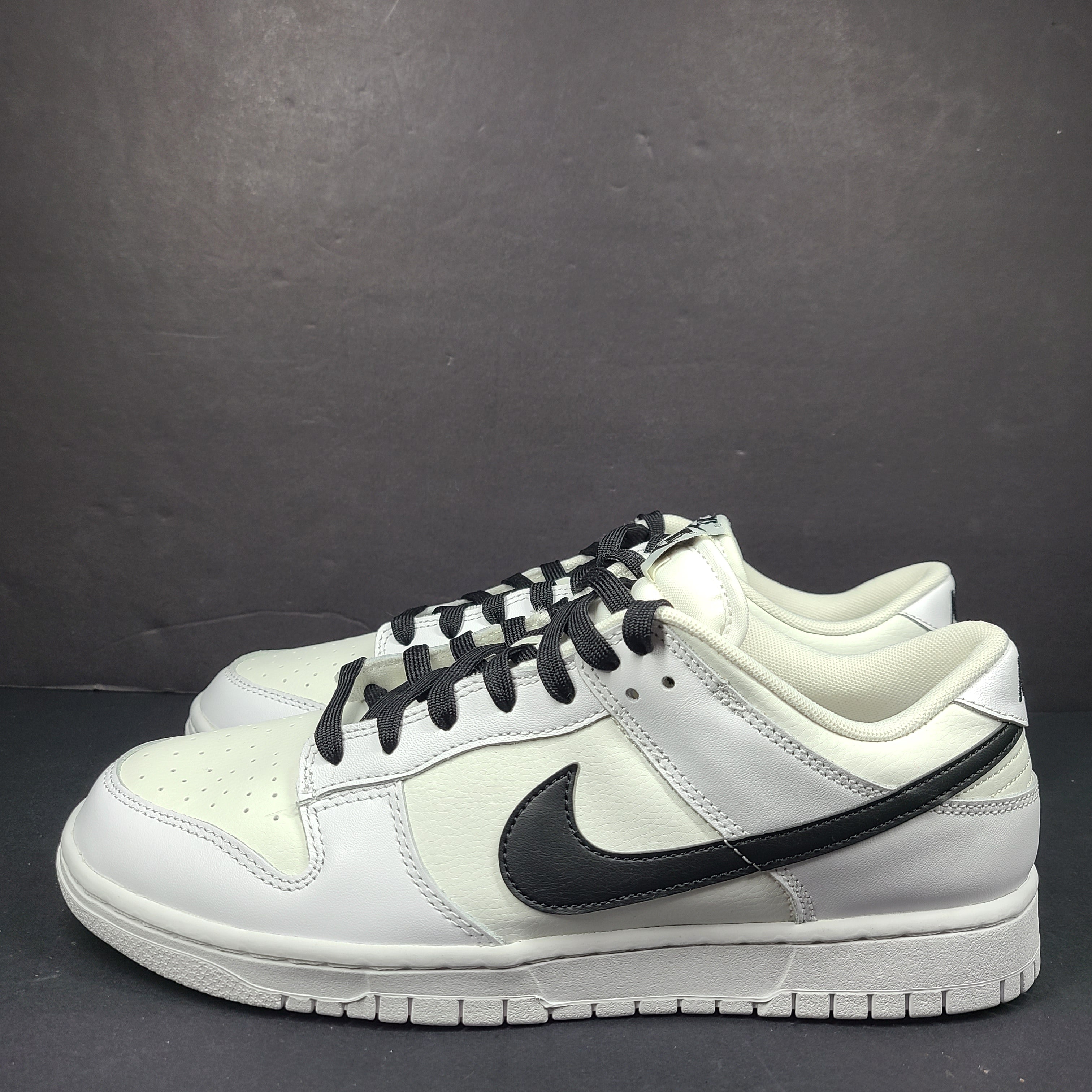 Nike Dunk Low Reverse Panda white/black, US 10.5, model DJ6188-101, made in Vietnam.