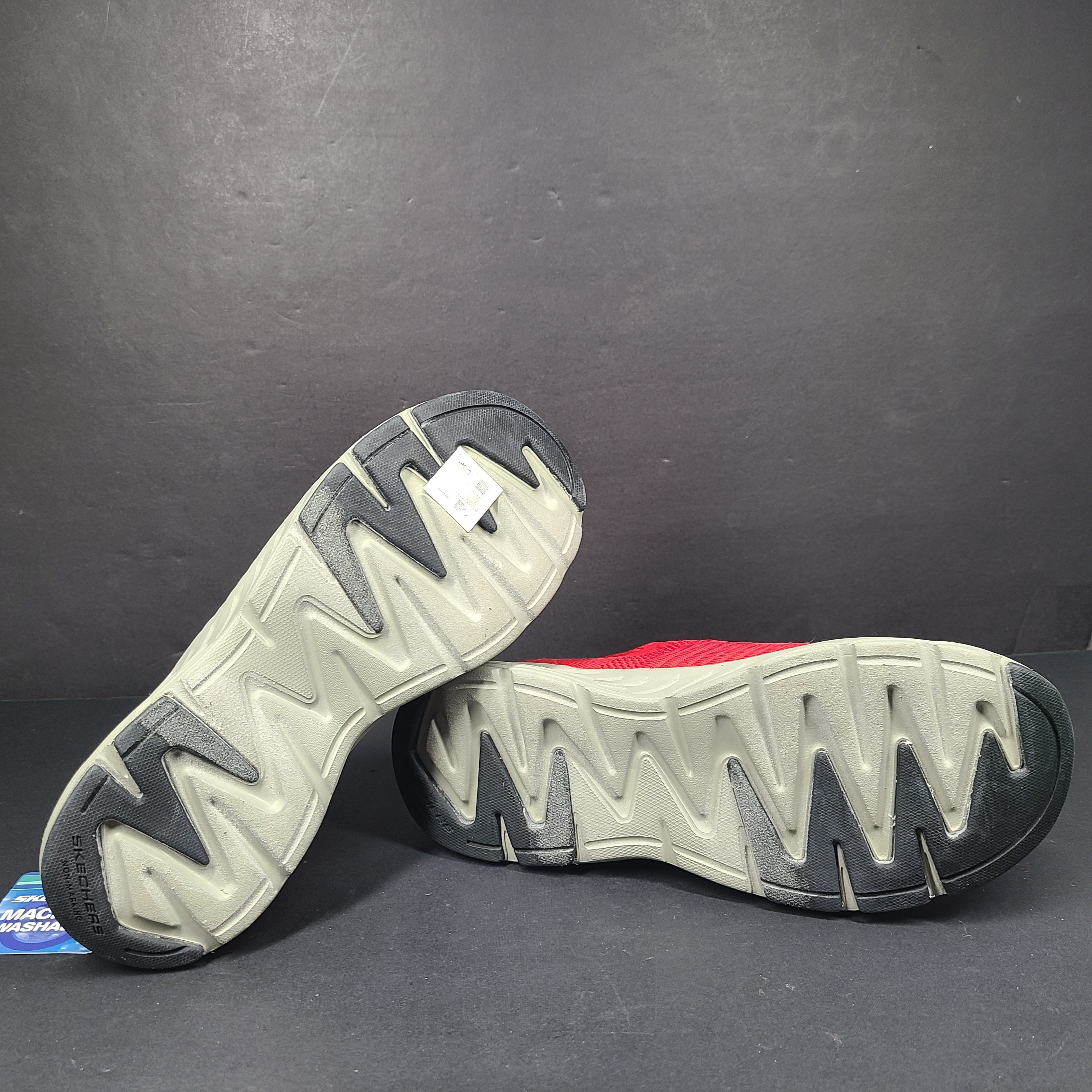 Red Skechers SKX Air-Cooled Memory Foam sneakers in US size 5.5 with cushioned support.