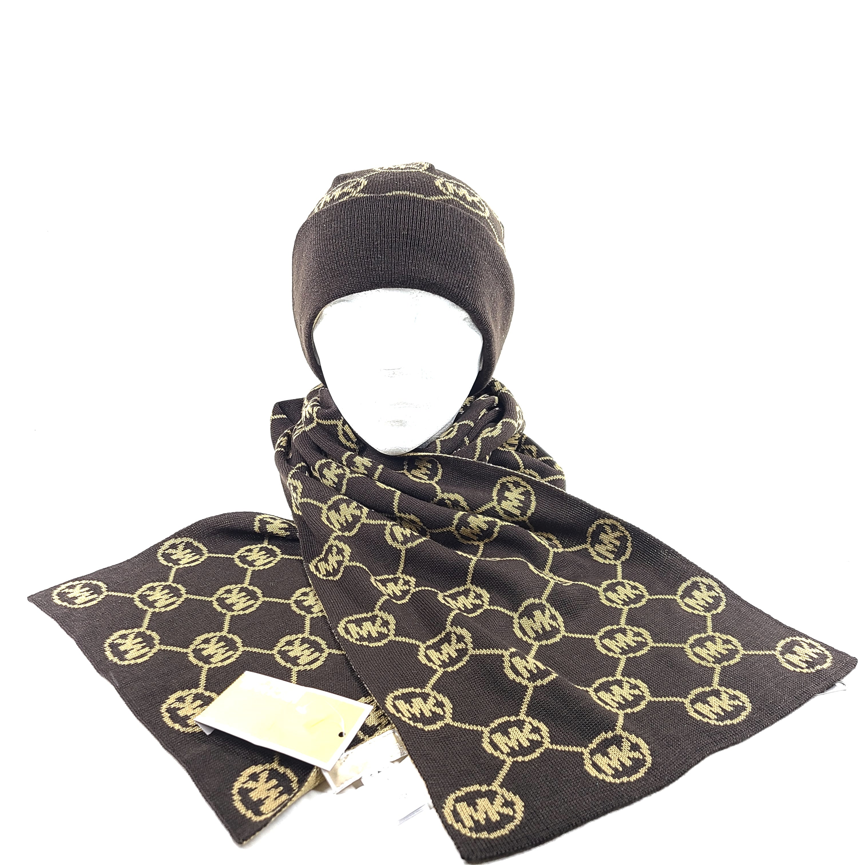 Brown and beige Michael Kors beanie with matching scarf in soft 100% acrylic fabric.