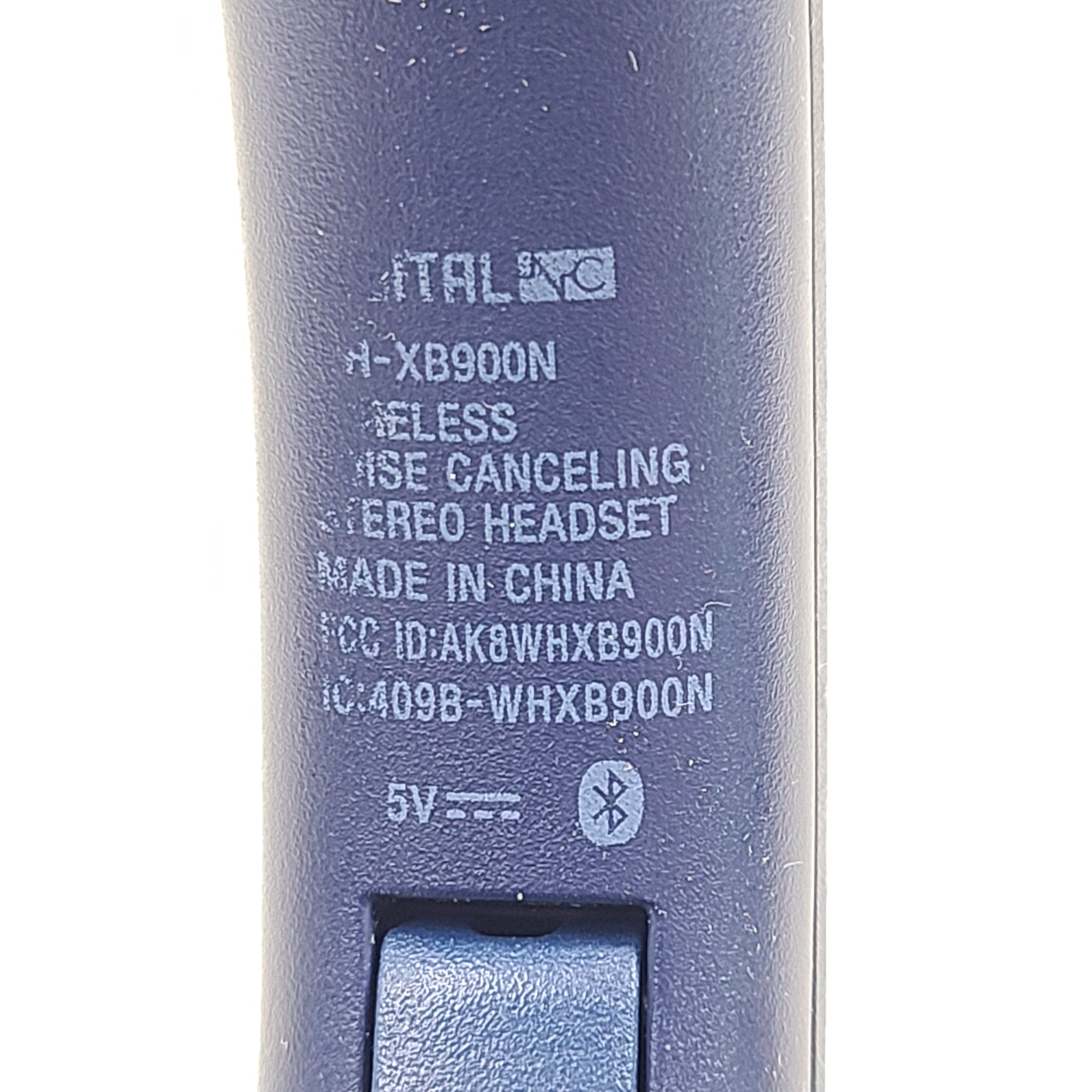 Over-ear Sony WH-XB900N wireless headphones in blue with active noise cancellation and emphasized bass.