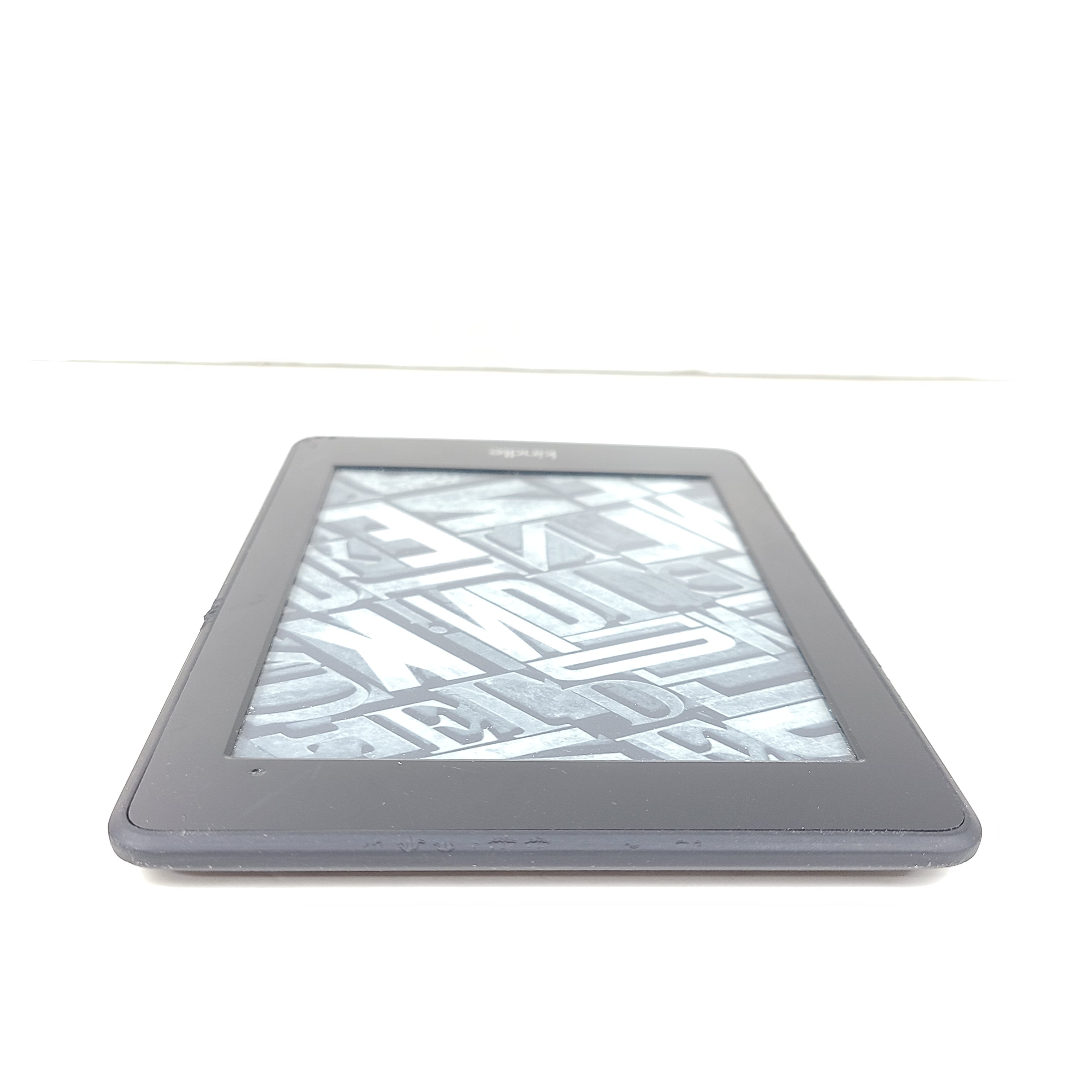 Amazon Kindle Paperwhite 6th Generation 2GB, Wi-Fi, 6in (212 PPI) - CORNER!!!