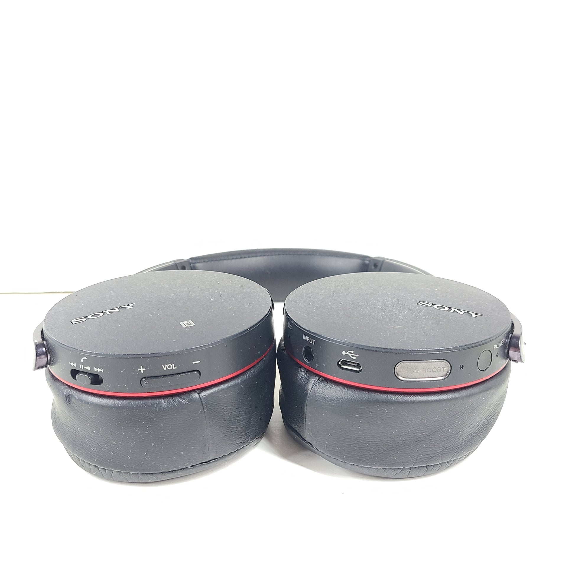 Black Sony MDR-XB950BT over-ear wireless headphones with padded headband and ear cushions.