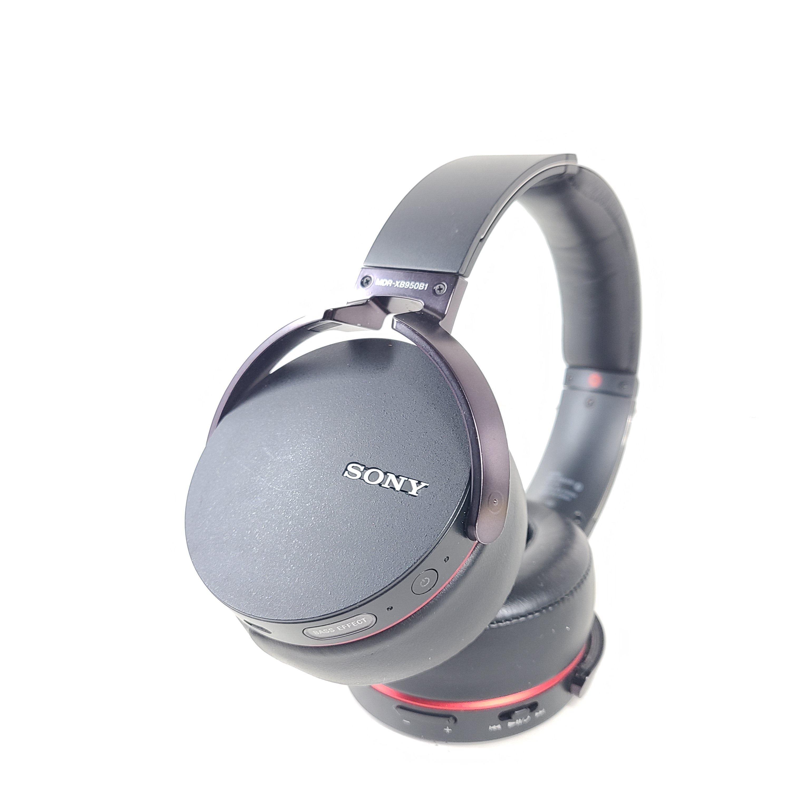 Black Sony MDR-XB950B1 over-ear headphones with EXTRA BASS tuning and wireless connectivity.