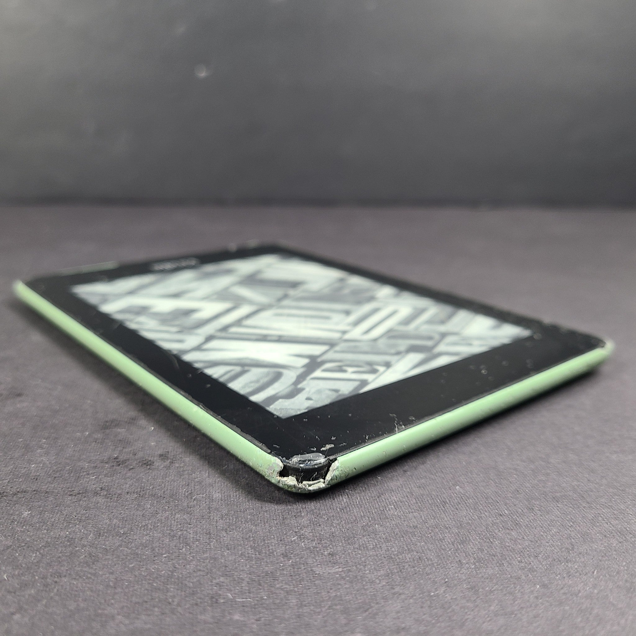 Amazon Kindle Paperwhite 10th Generation 8GB, Wi-Fi, 6" Sage Green - Grade D