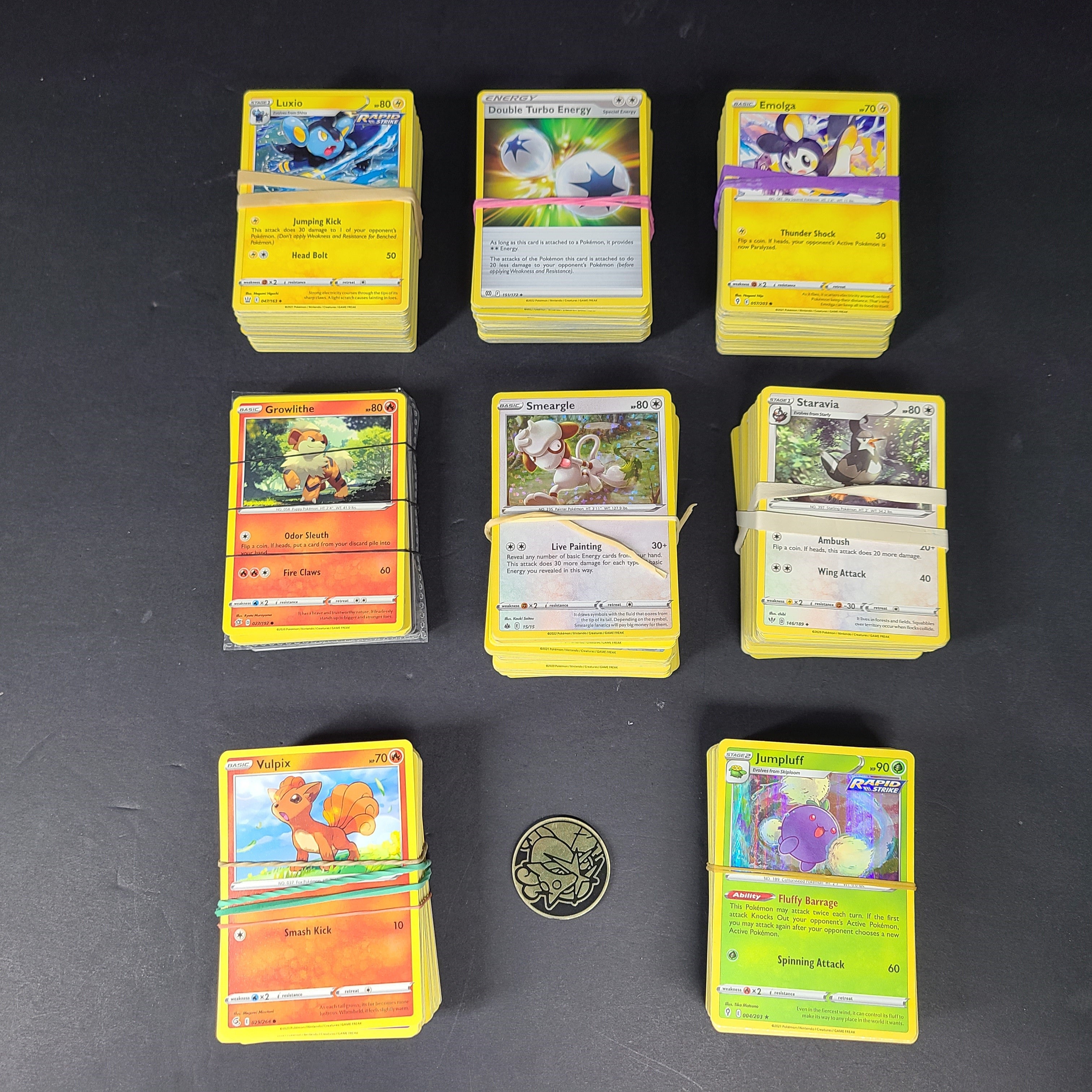 Bulk Pokémon Cards Lot 700+ Near Mint / Slightly Played | Common to Rare | 1 V