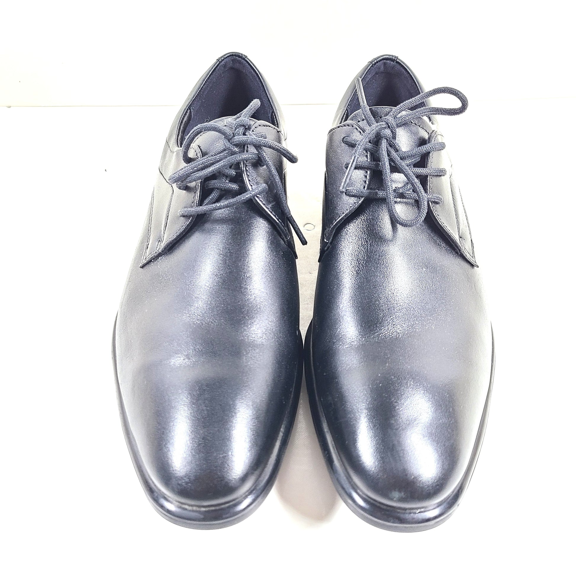 ECCO Citytray GTX black derby shoe built with Gore-Tex for water resistance and everyday comfort.