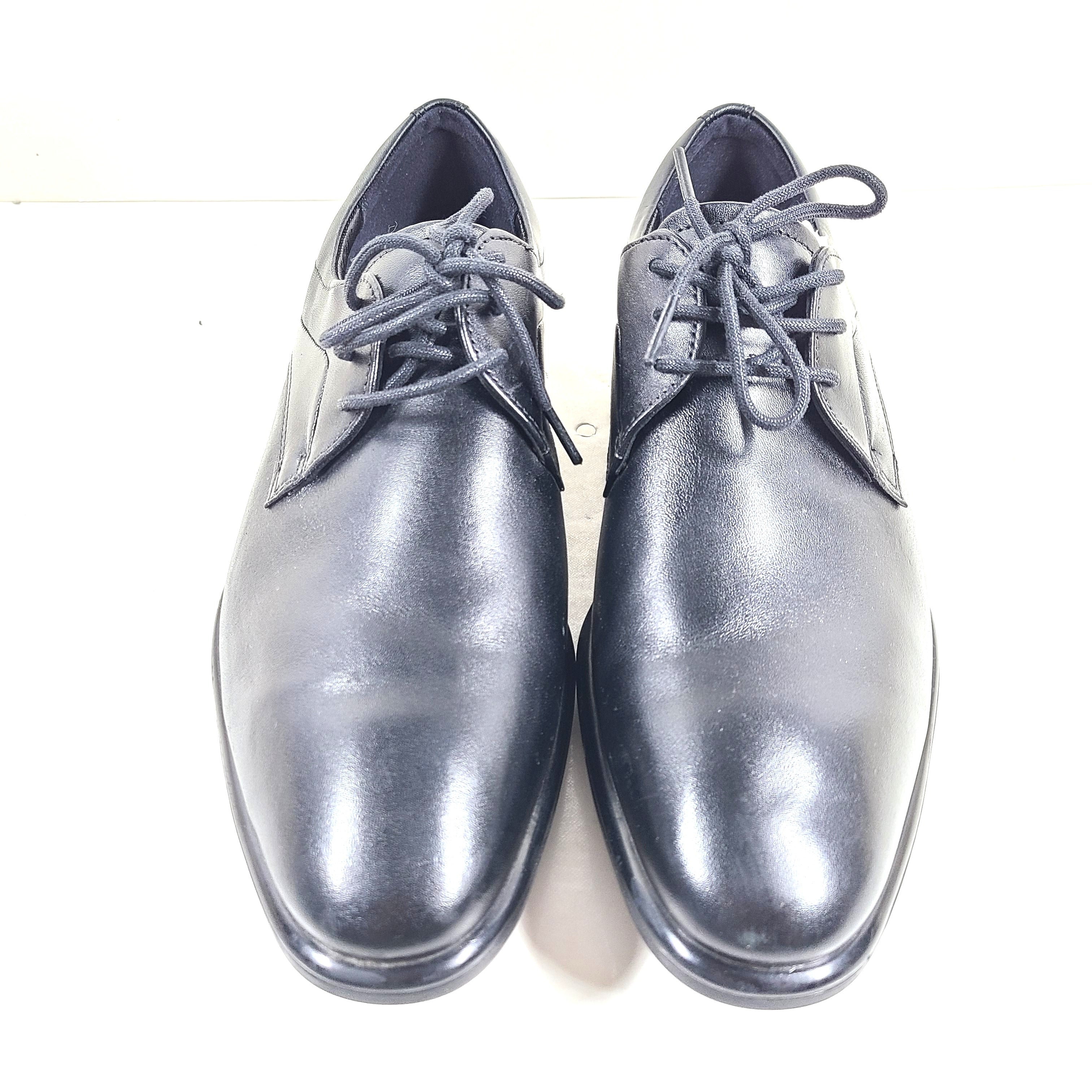 ECCO Citytray GTX black derby shoe built with Gore-Tex for water resistance and everyday comfort.