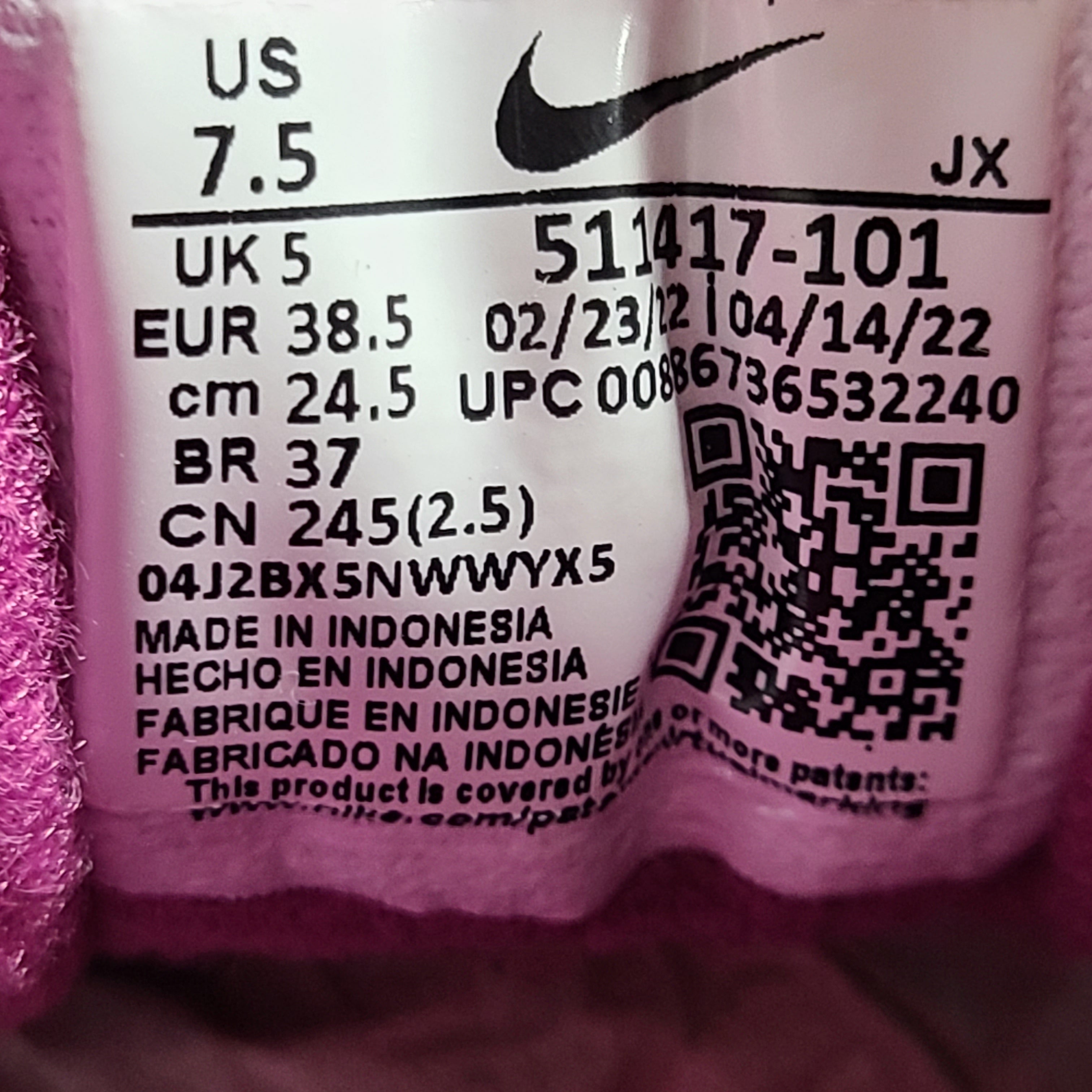 White, grey and pink Nike Air Max Correlate women's sneaker in US size 7.5 with Air Max cushioning.