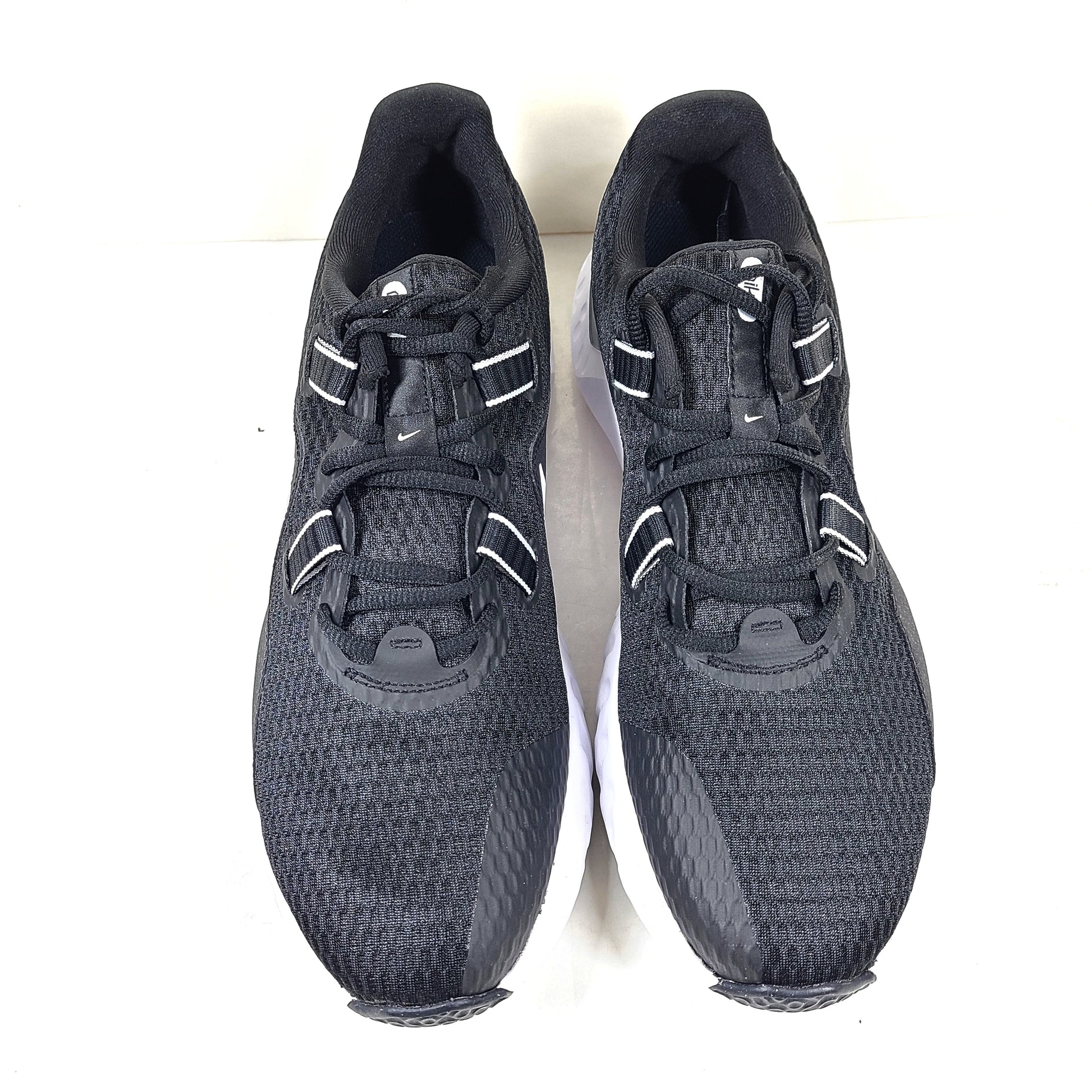 Nike Renew Retaliation TR 2 in black and white offers responsive cushioning and a supportive fit for training and everyday wear.