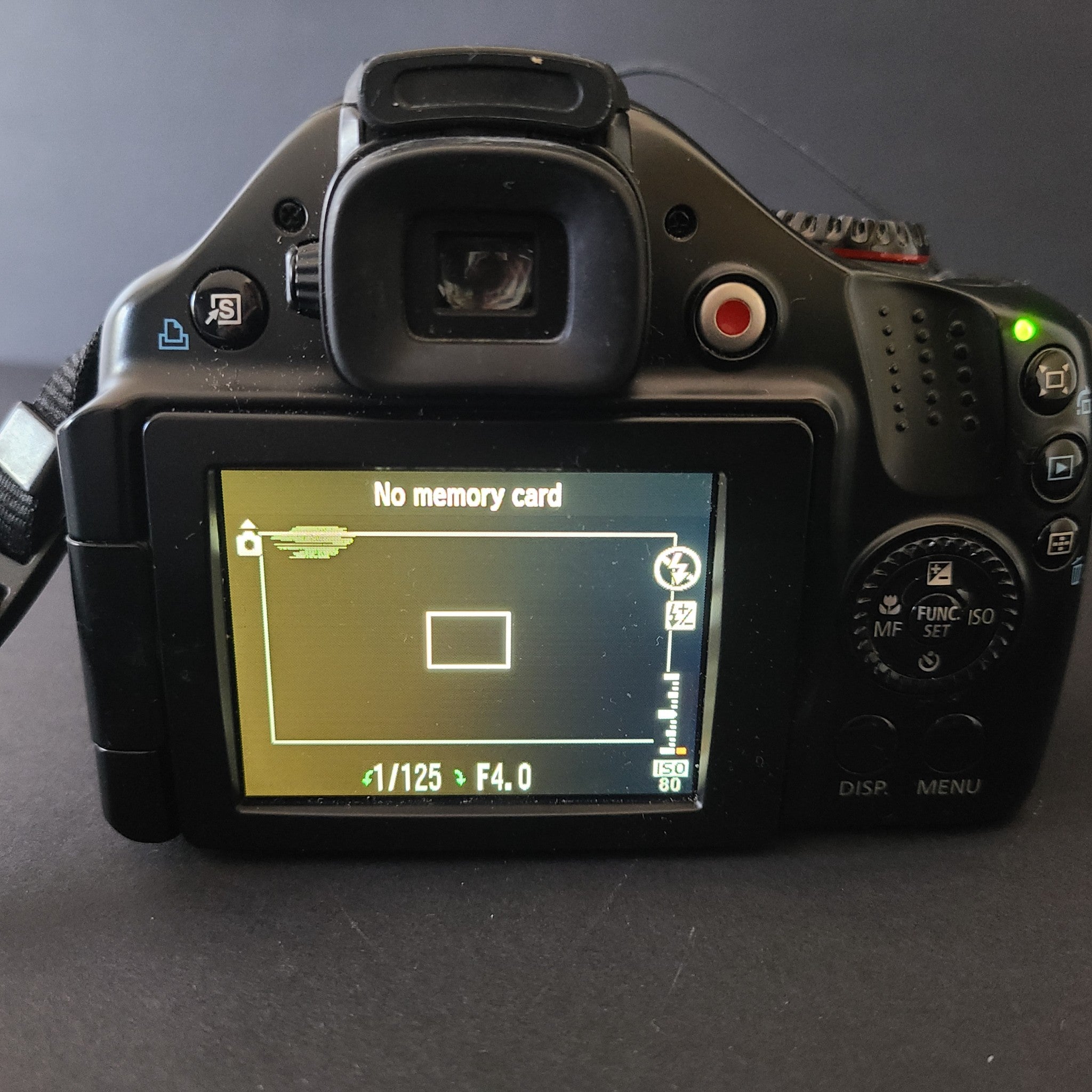 Canon PowerShot SX30 IS 14.1MP Digital Camera - Black + Case READ Pixel