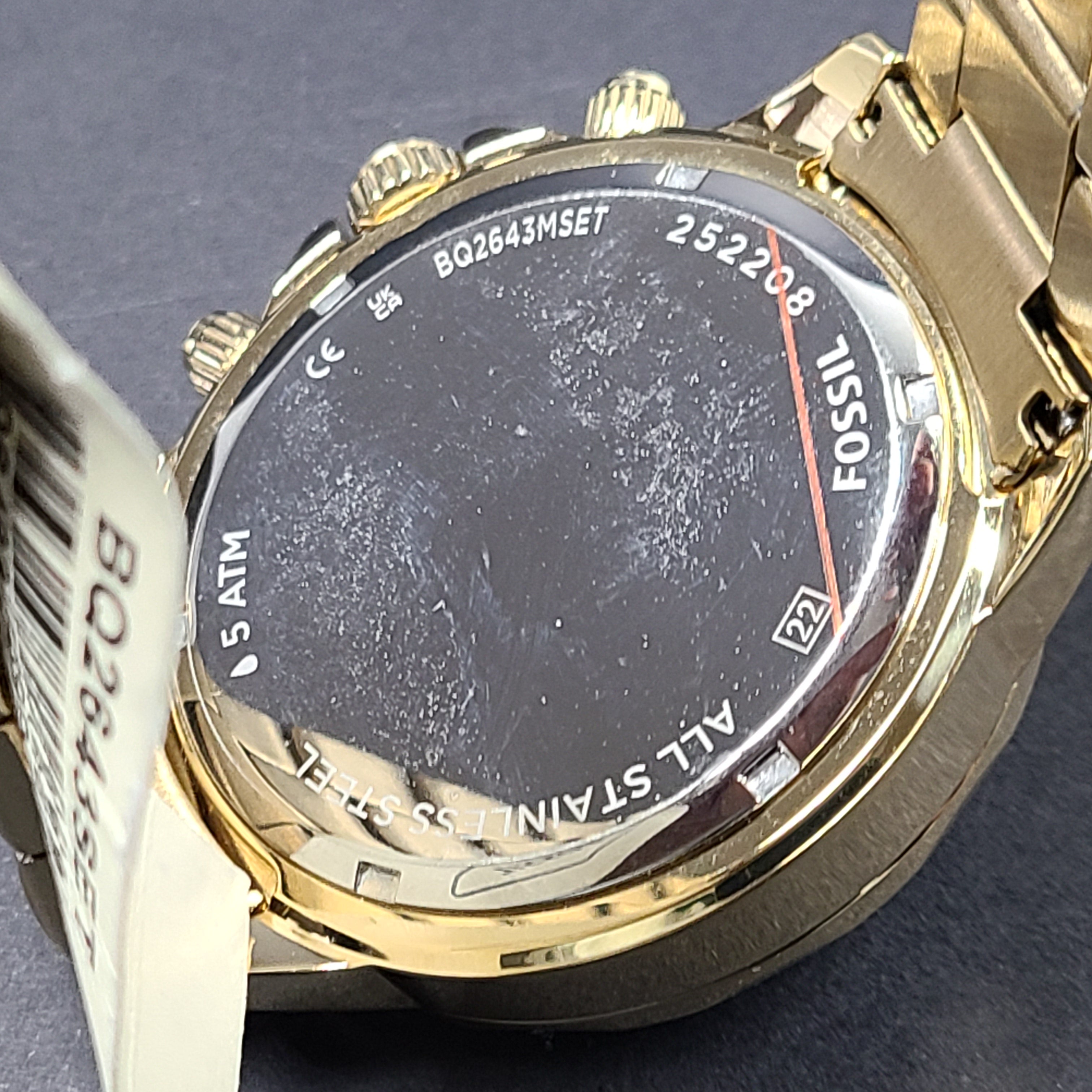 Gold stainless steel Fossil BQ2643MSET wristwatch with bracelet and Japan movement.