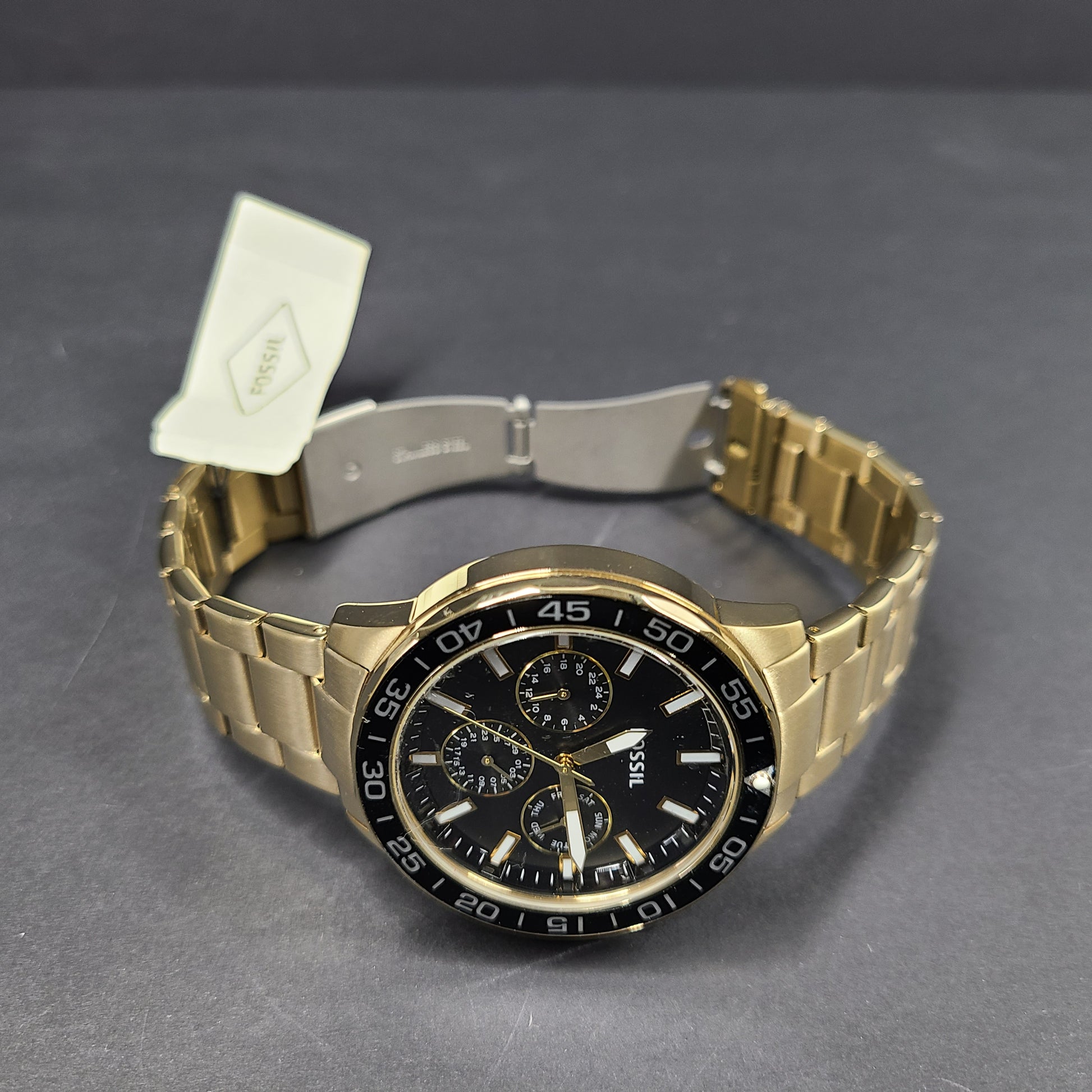 Gold stainless steel Fossil BQ2643MSET wristwatch with bracelet and Japan movement.