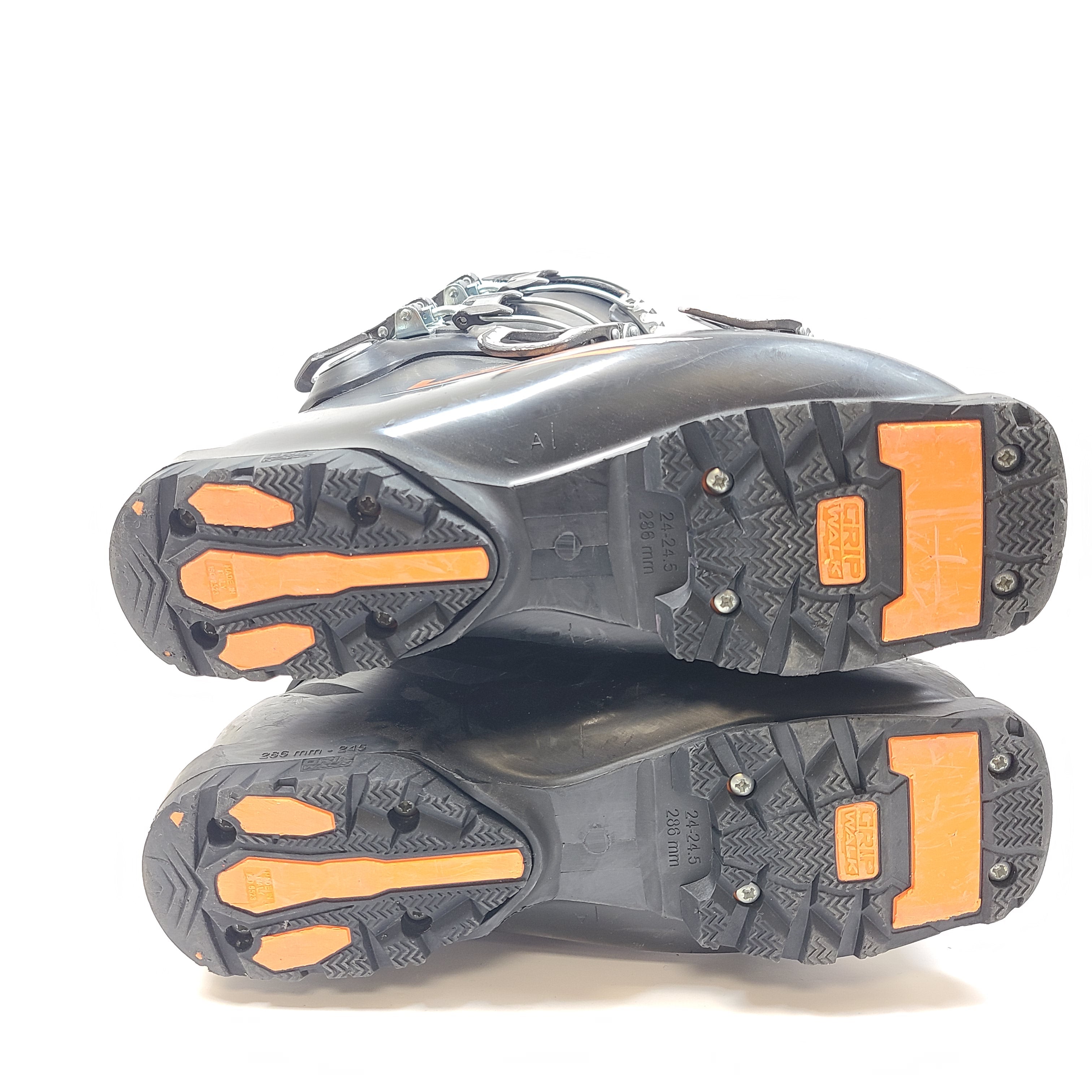 Lange Dual Core GripWalk ski boots in black, size 24-24.5 with 286 mm sole length.