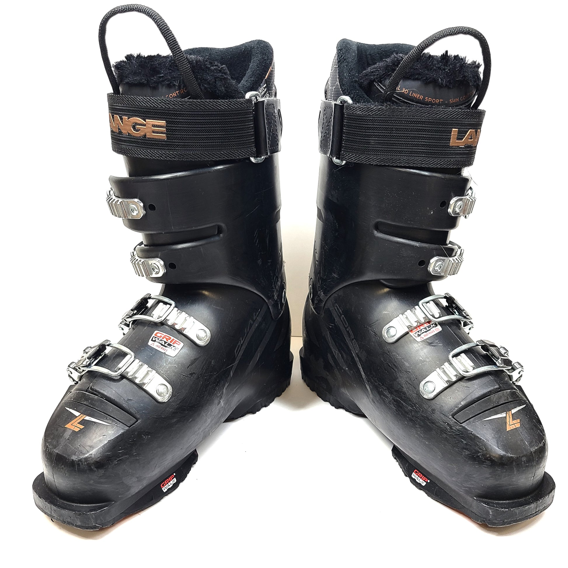Lange Dual Core GripWalk ski boots in black, size 24-24.5 with 286 mm sole length.